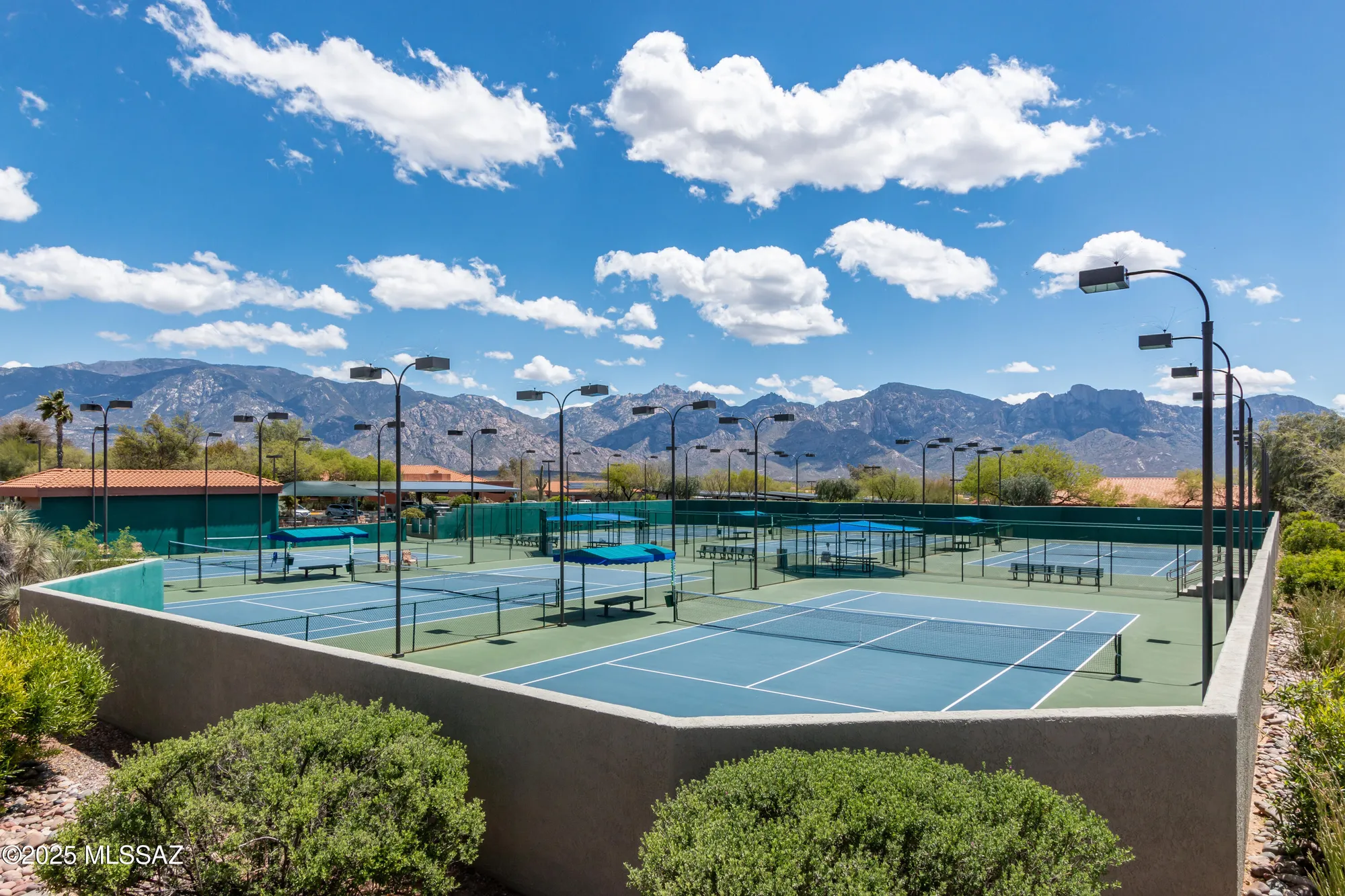 Property Slideshow image 39 of 41 | 1735 e broken bow way, Oro Valley, AZ, 85755