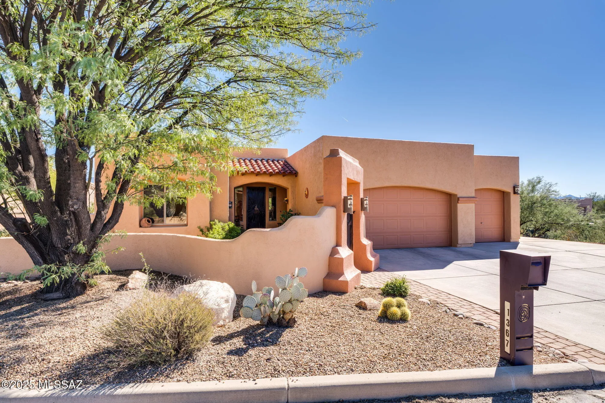Property Slideshow image 2 of 33 | 1367 s madera reserve dr, Green Valley, AZ, 85614