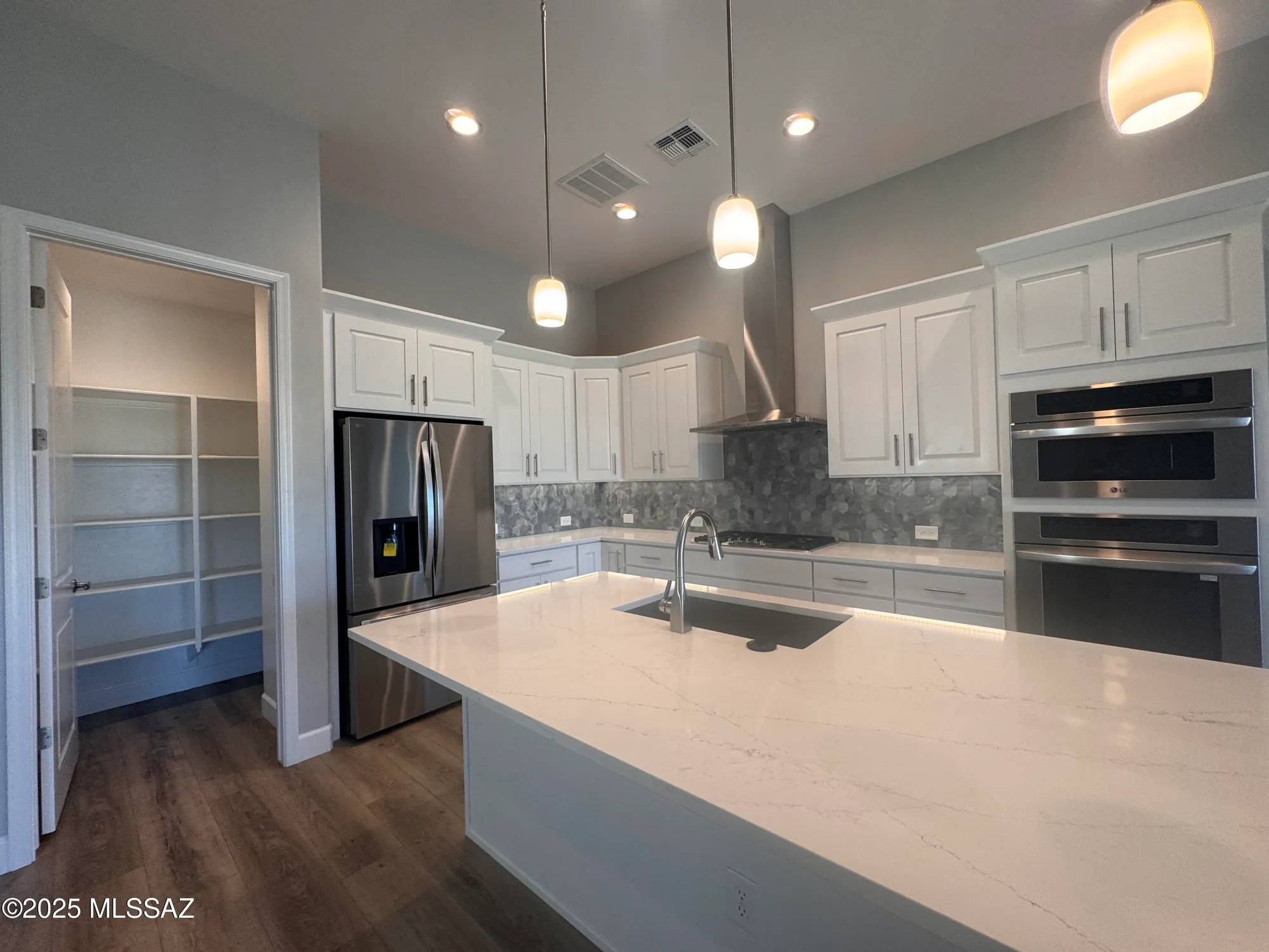 Property Slideshow image 5 of 18 | 61486 e travertine st, Oracle, AZ, 85623