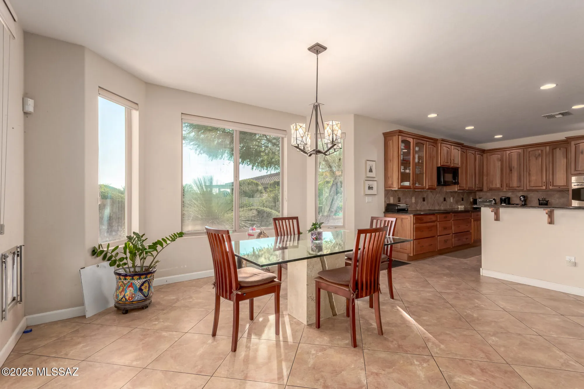 Property Slideshow image 16 of 35 | 39913 s clubhouse dr, Saddlebrooke, AZ, 85739