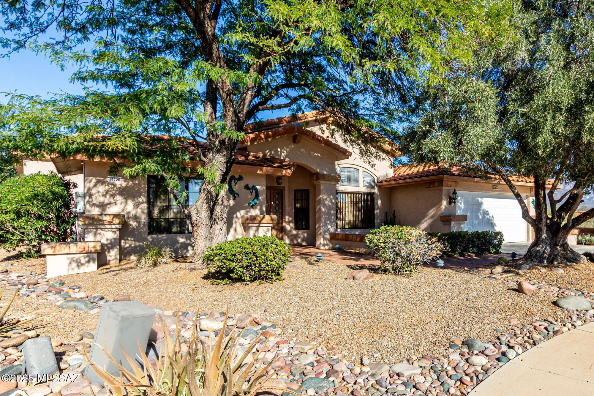 Property Slideshow image 3 of 49 | 14720 n shotgun pl, Oro Valley, AZ, 85755