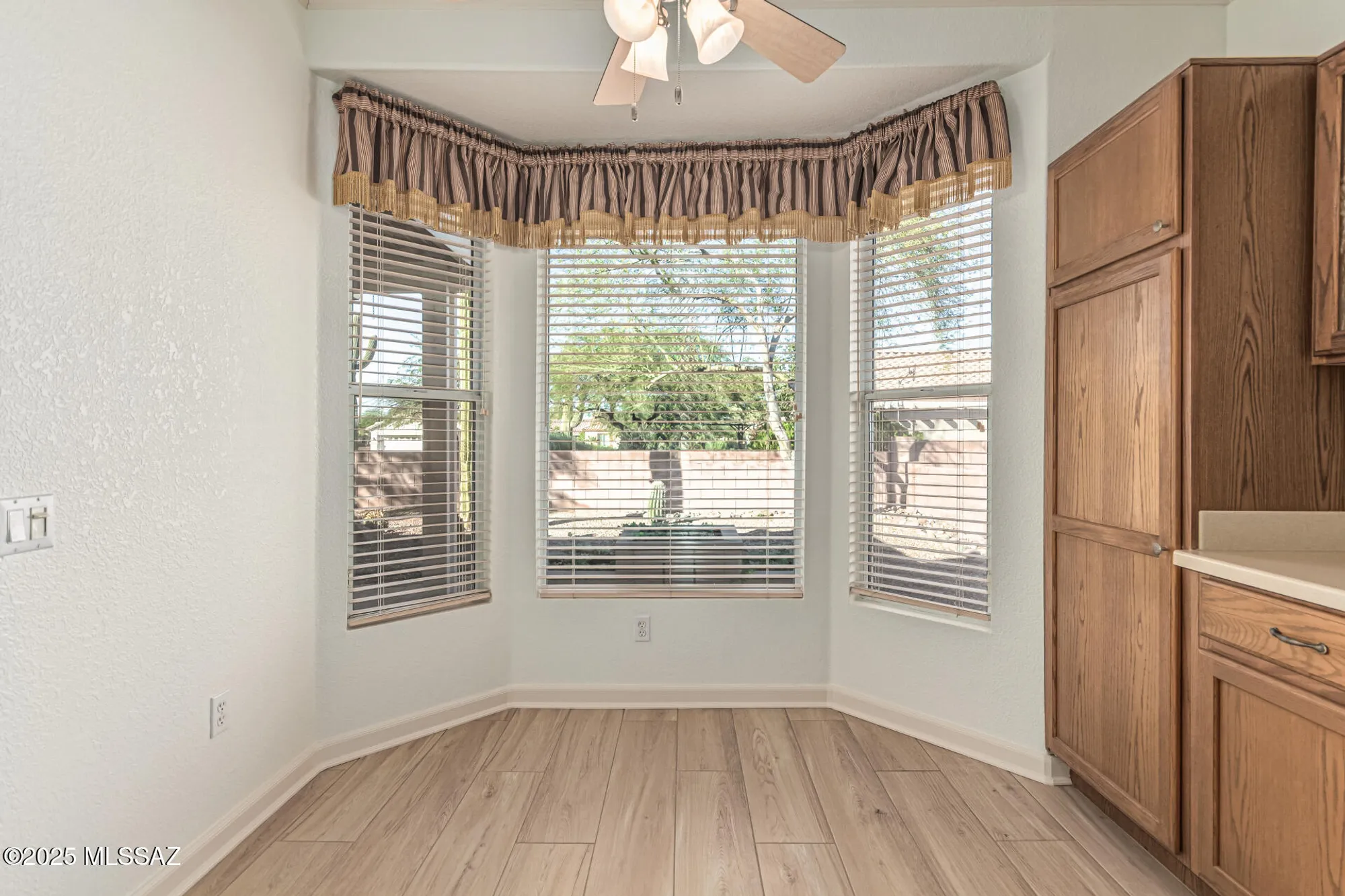 Property Slideshow image 10 of 40 | 7678 w summer scene dr, Tucson, AZ, 85743