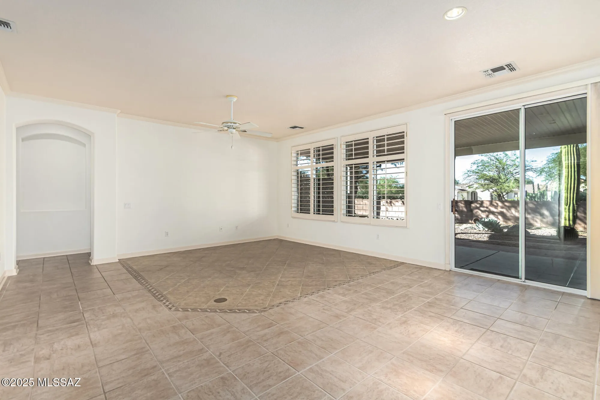 Property Slideshow image 8 of 40 | 7678 w summer scene dr, Tucson, AZ, 85743