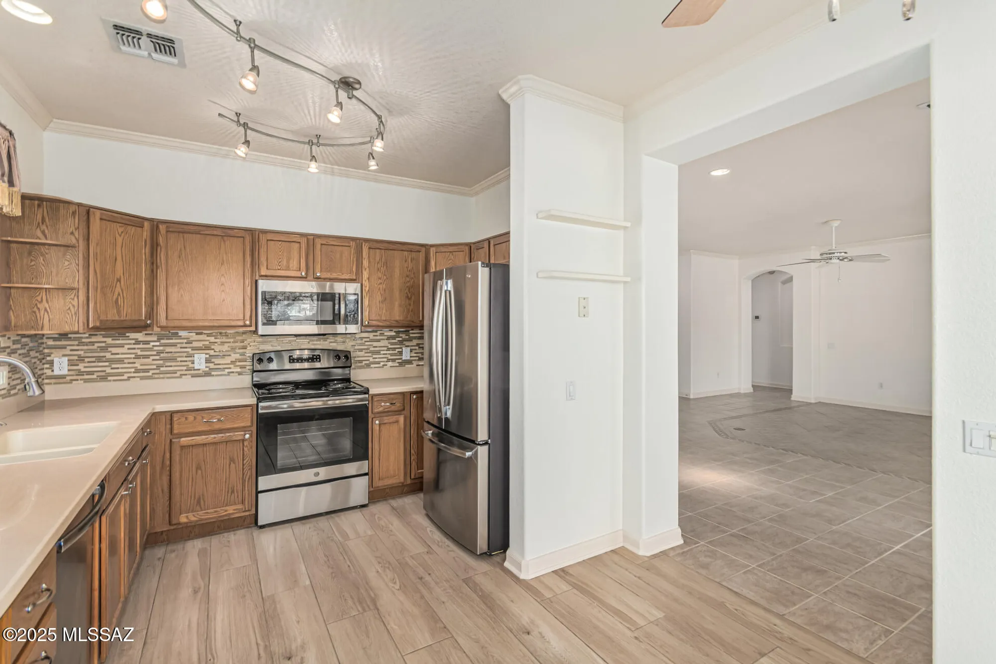 Property Slideshow image 13 of 40 | 7678 w summer scene dr, Tucson, AZ, 85743