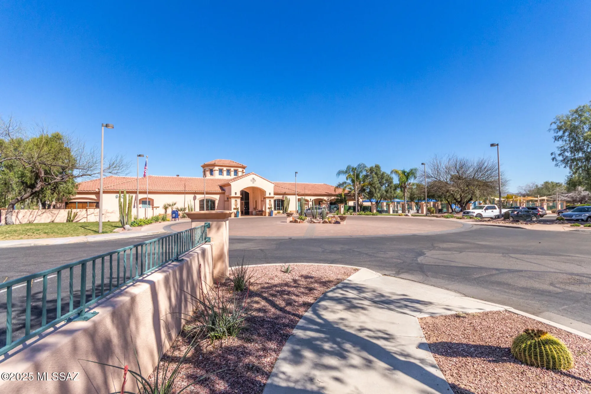 Property Slideshow image 38 of 40 | 7678 w summer scene dr, Tucson, AZ, 85743