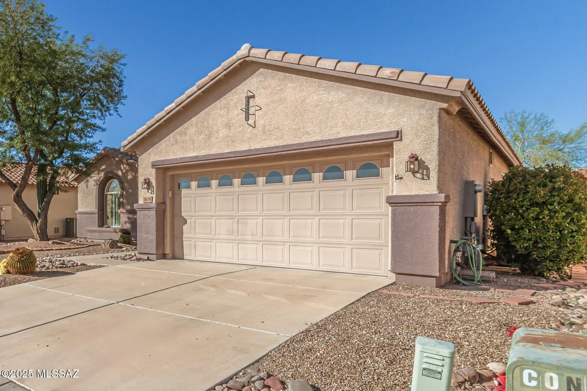 Property Slideshow image 4 of 40 | 7678 w summer scene dr, Tucson, AZ, 85743