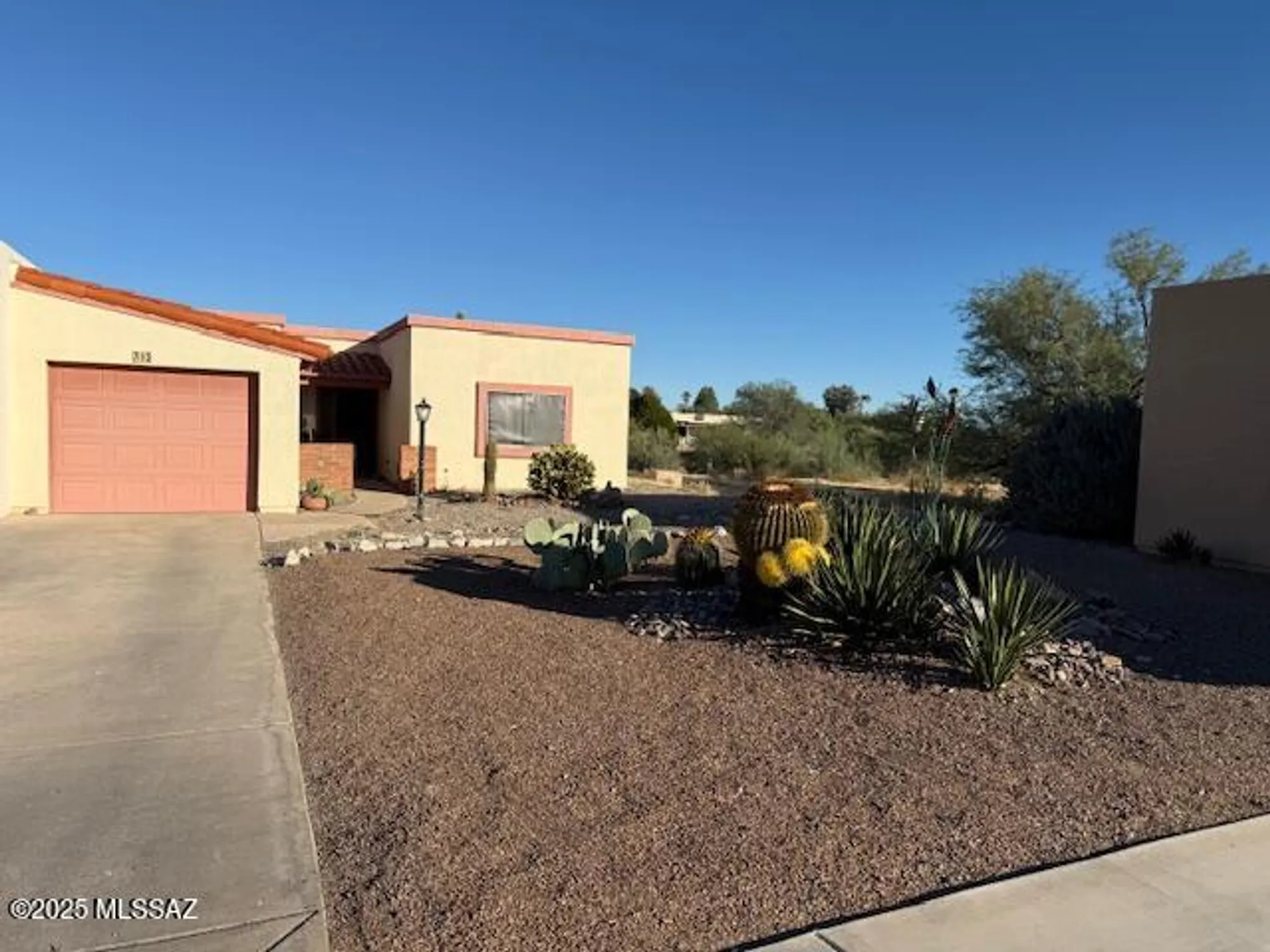 Property Slideshow image 1 of 15 | 315 e paseo azul, Green Valley, AZ, 85614