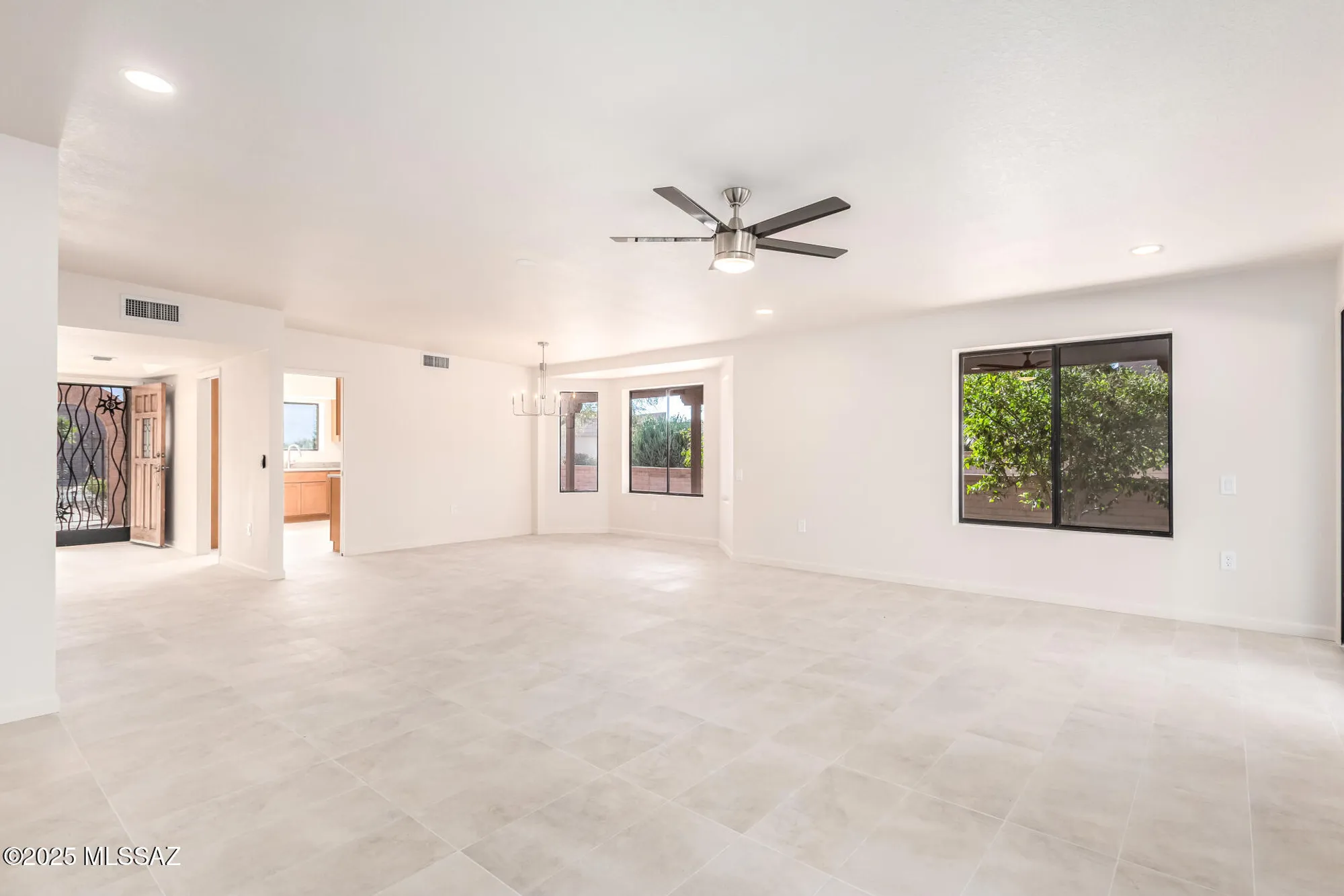 Property Slideshow image 8 of 36 | 3808 s via del reyecuelo, Green Valley, AZ, 85622