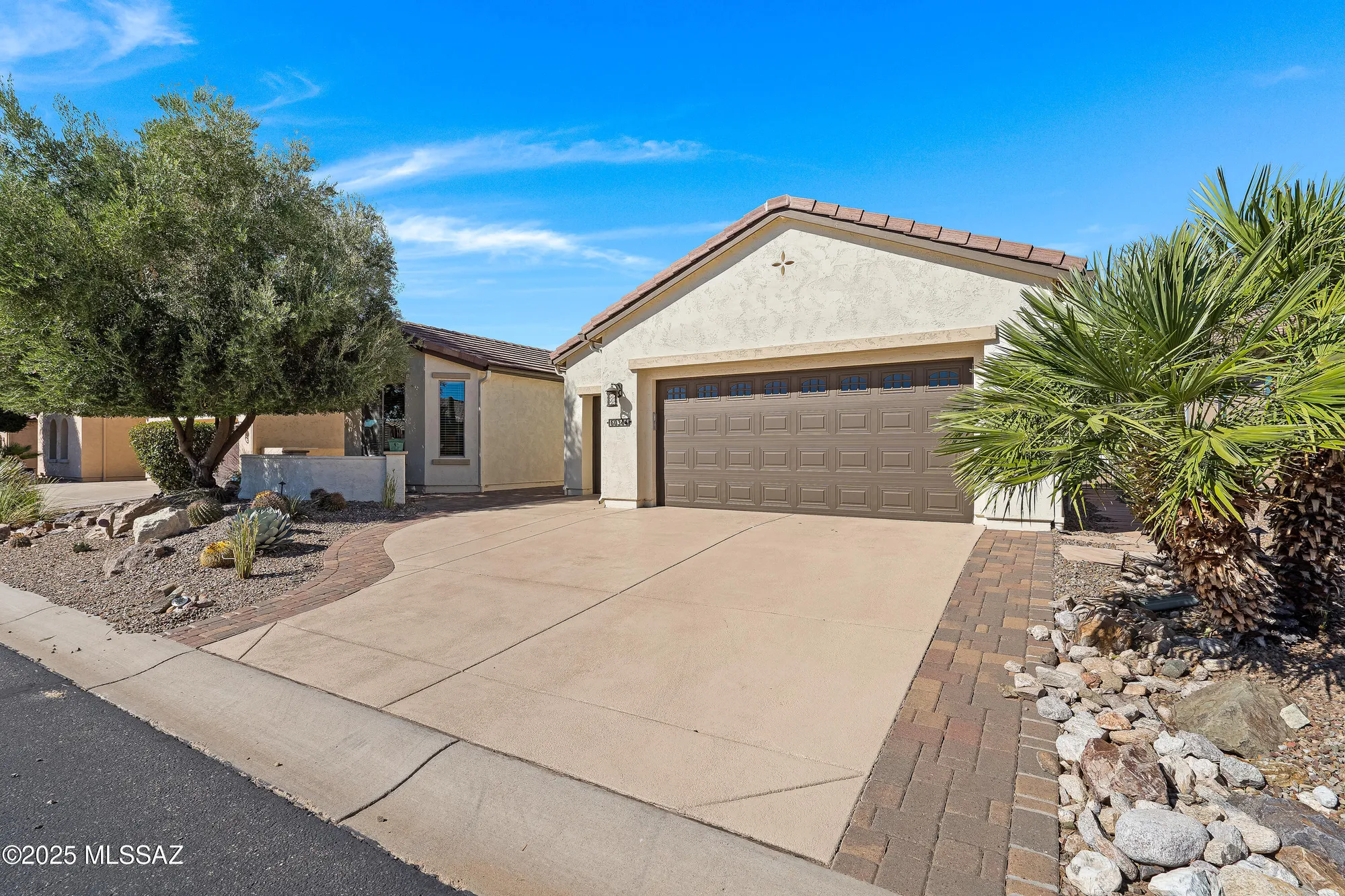 Property Slideshow image 9 of 36 | 60344 e arroyo grande dr, Oracle, AZ, 85623