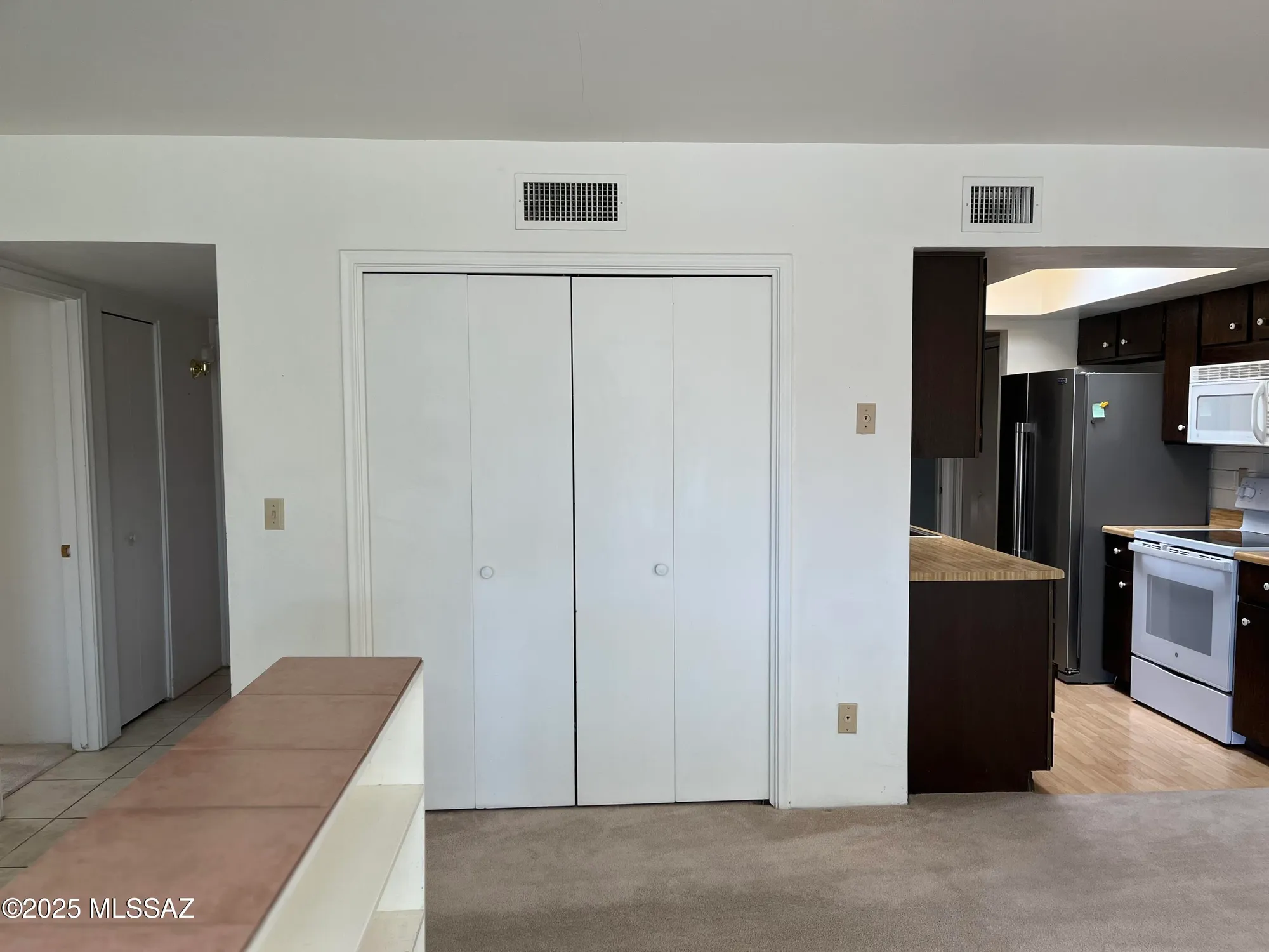 Property Slideshow image 7 of 29 | 307 n calle del diablo, Green Valley, AZ, 85614