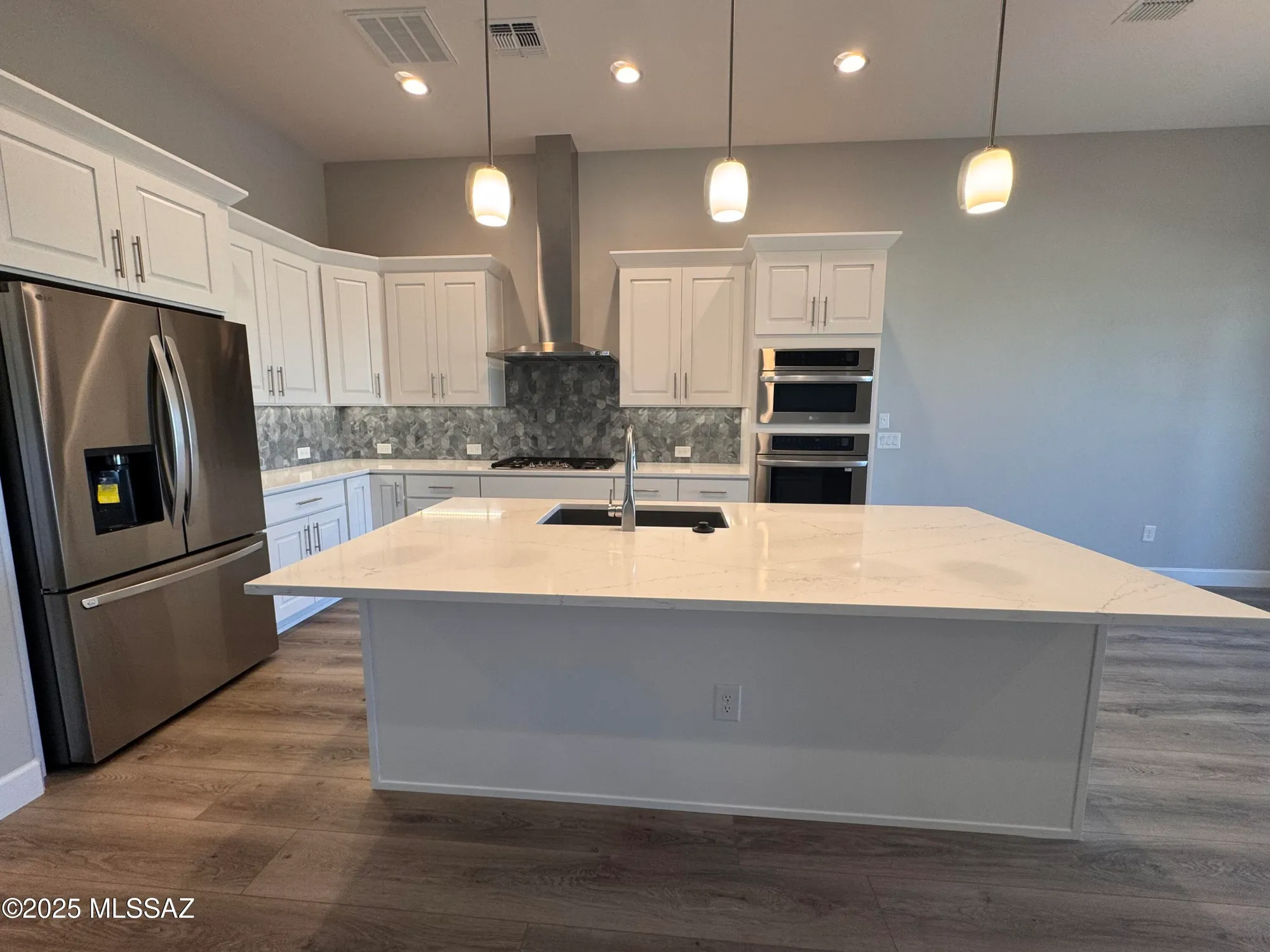 Property Slideshow image 4 of 18 | 61486 e travertine st, Oracle, AZ, 85623