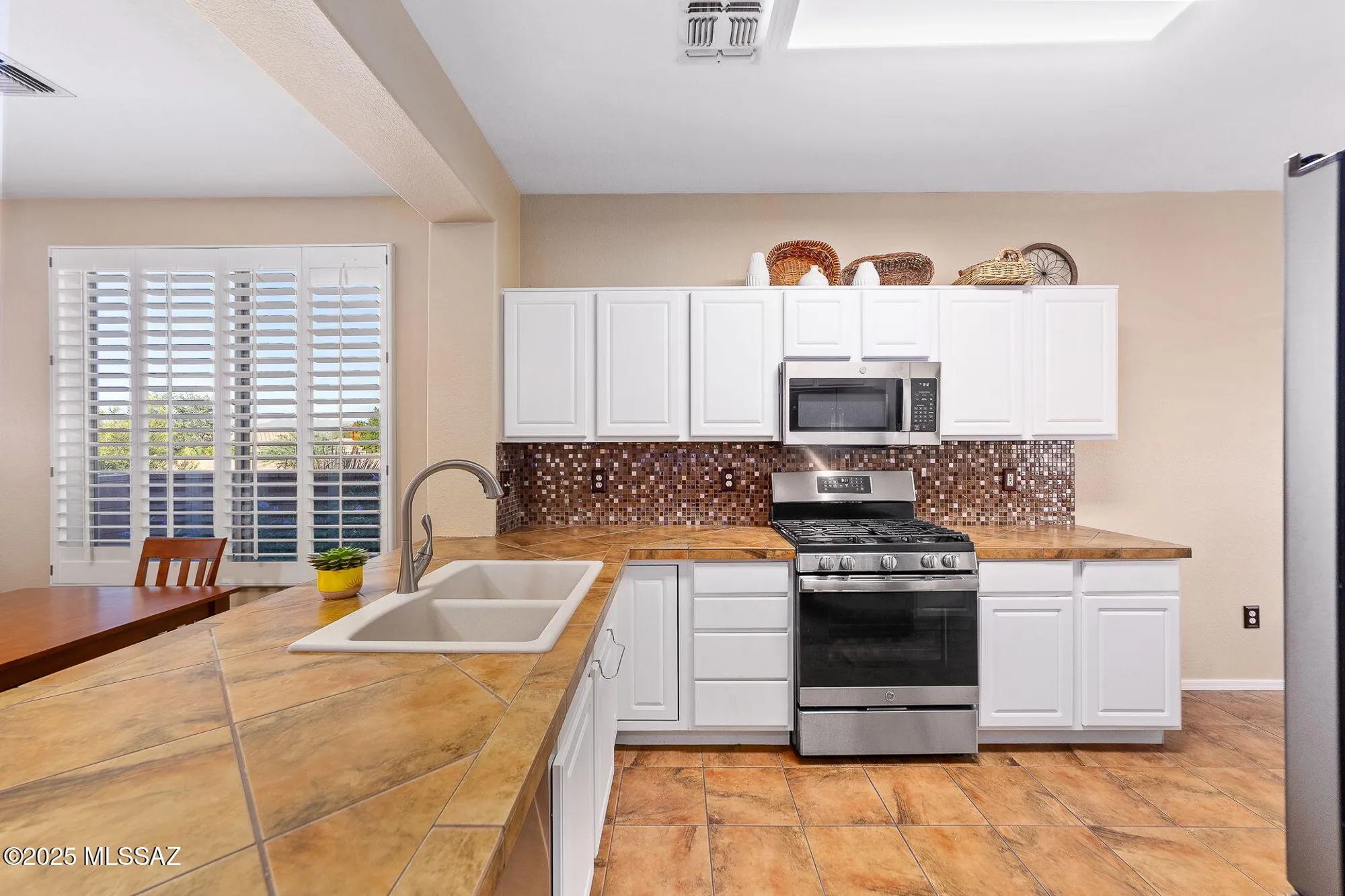 Property Slideshow image 8 of 27 | 7540 w mystic sky ln, Tucson, AZ, 85743