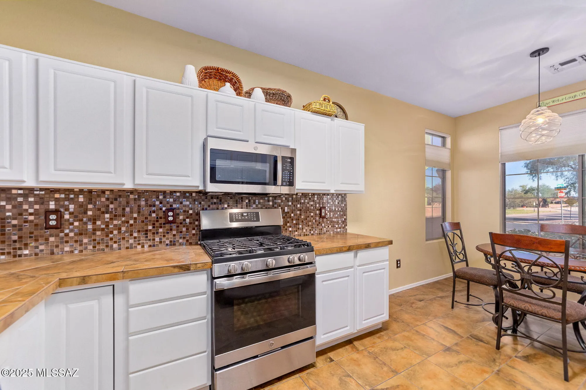Property Slideshow image 10 of 27 | 7540 w mystic sky ln, Tucson, AZ, 85743