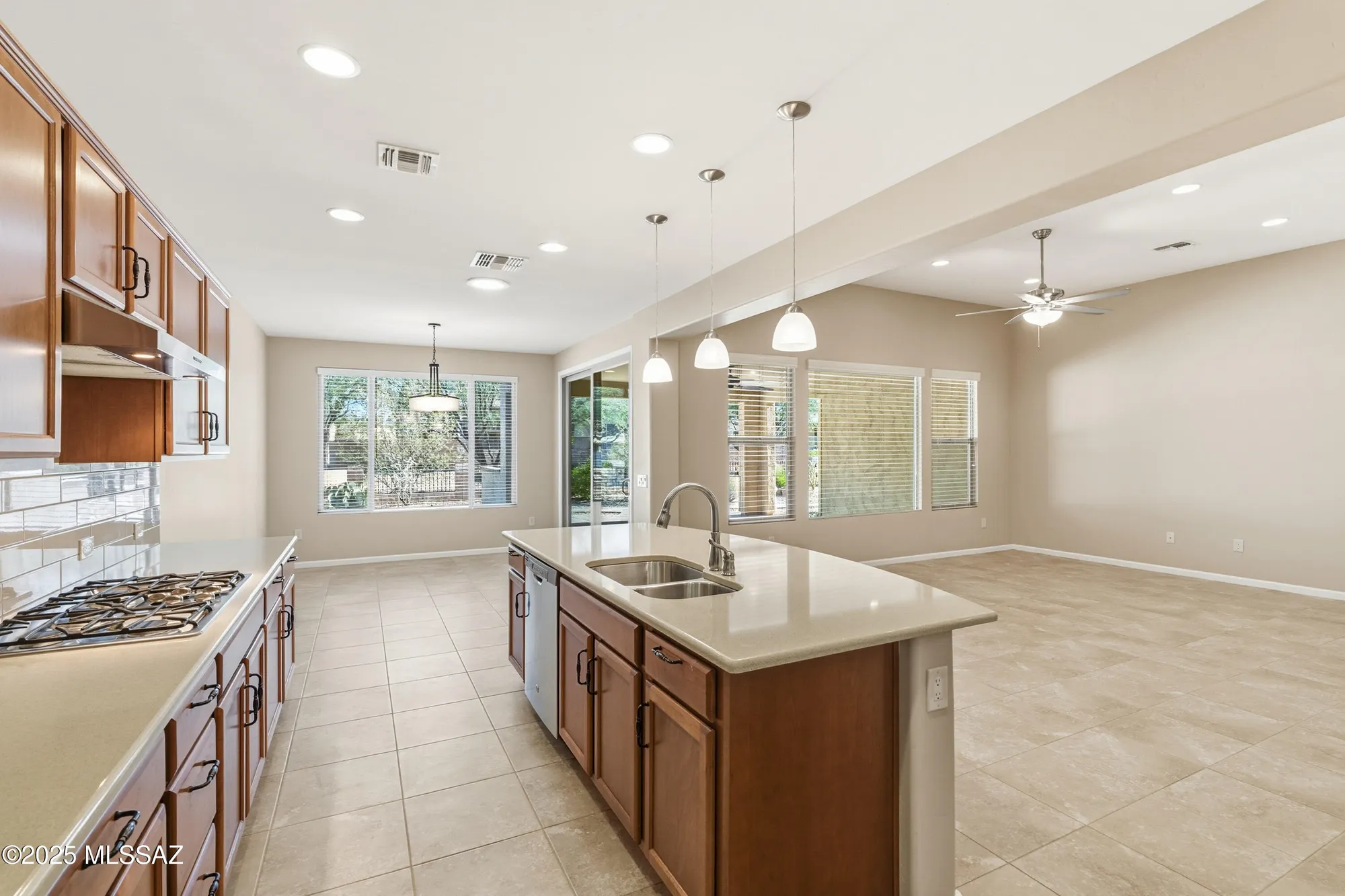 Property Slideshow image 16 of 50 | 2259 e madera plateau dr, Green Valley, AZ, 85614