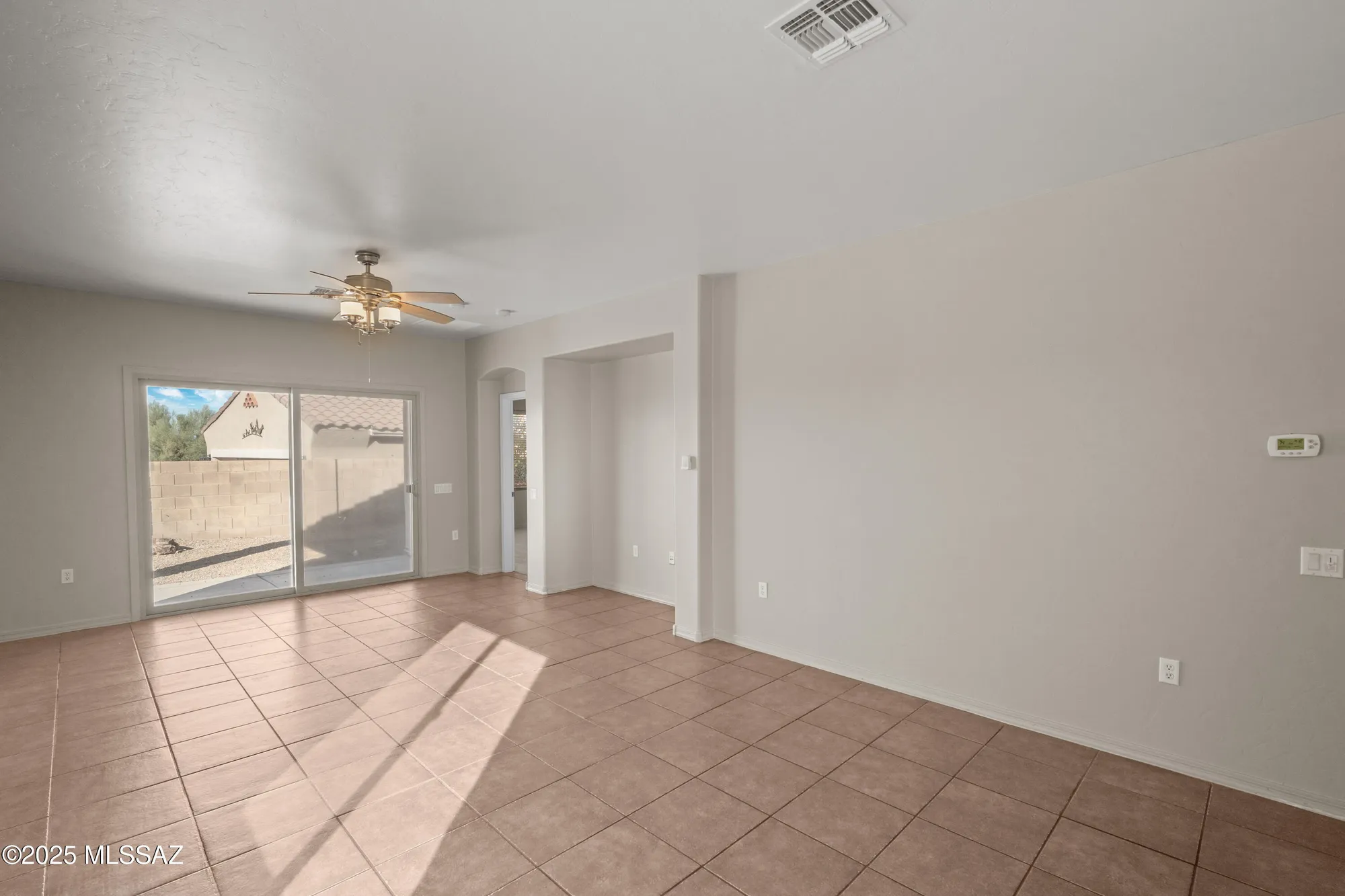Property Slideshow image 12 of 48 | 596 w calle media luz, Sahuarita, AZ, 85629