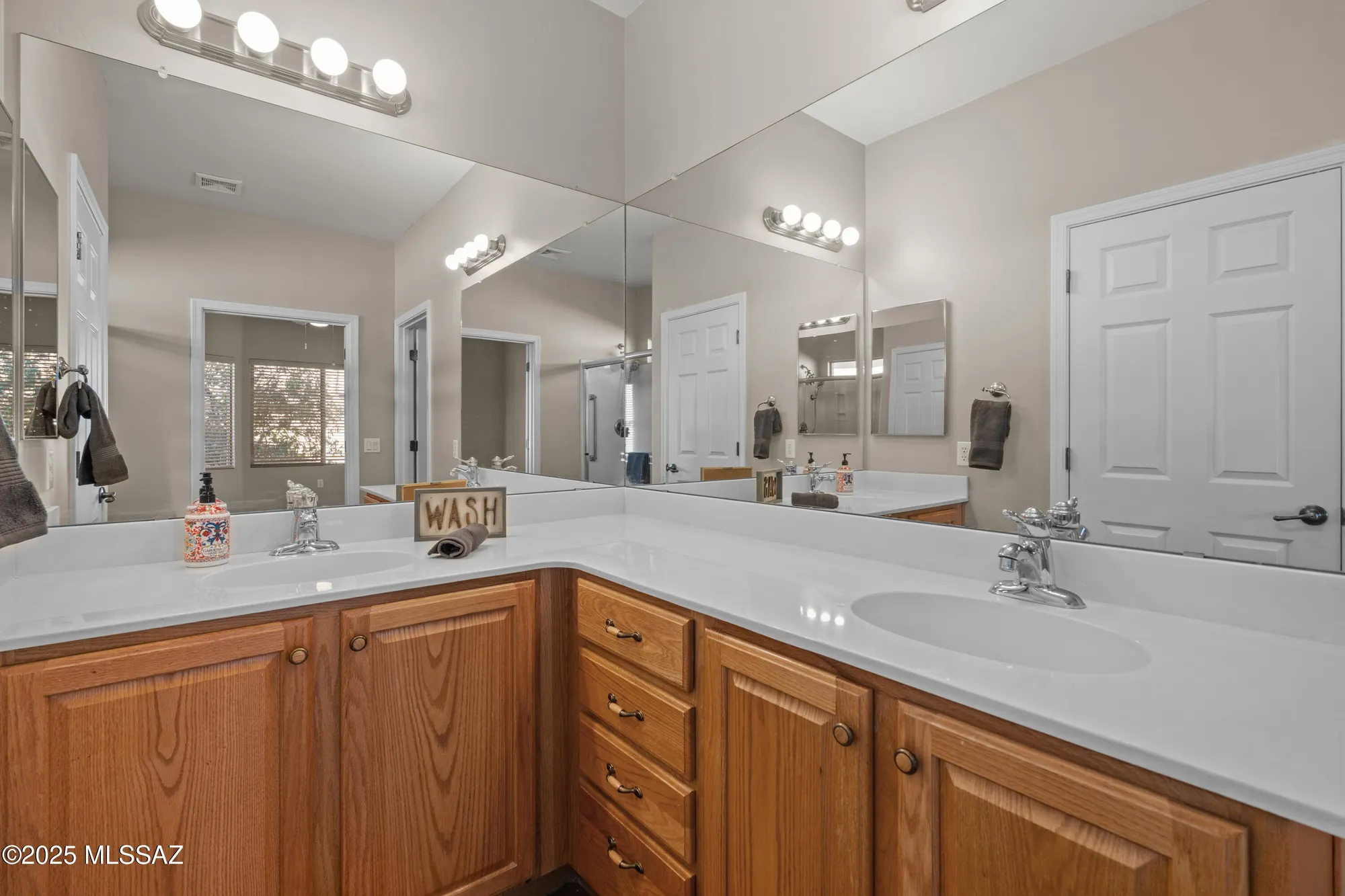 Property Slideshow image 20 of 48 | 596 w calle media luz, Sahuarita, AZ, 85629