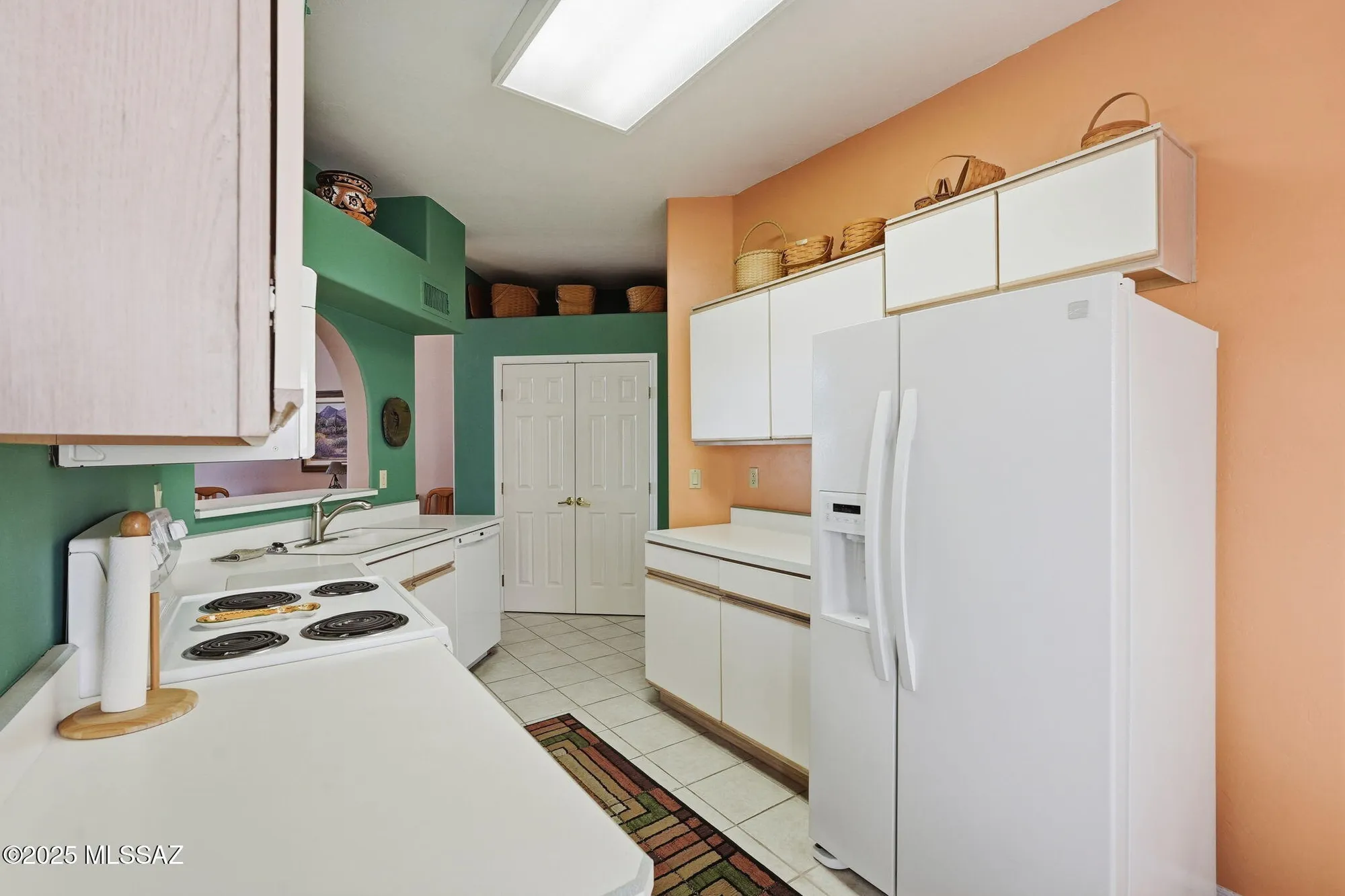 Property Slideshow image 17 of 39 | 563 w via rosaldo, Green Valley, AZ, 85614