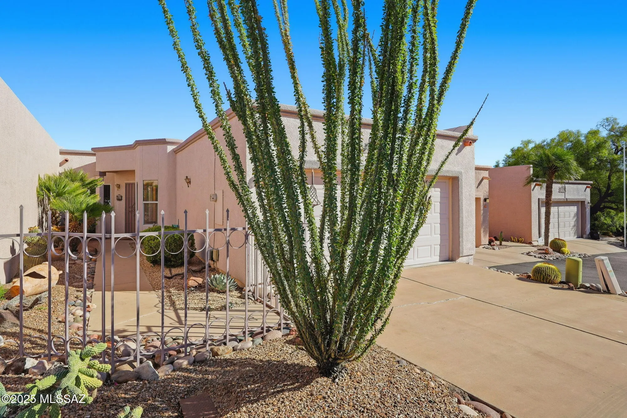 Property Slideshow image 10 of 39 | 563 w via rosaldo, Green Valley, AZ, 85614