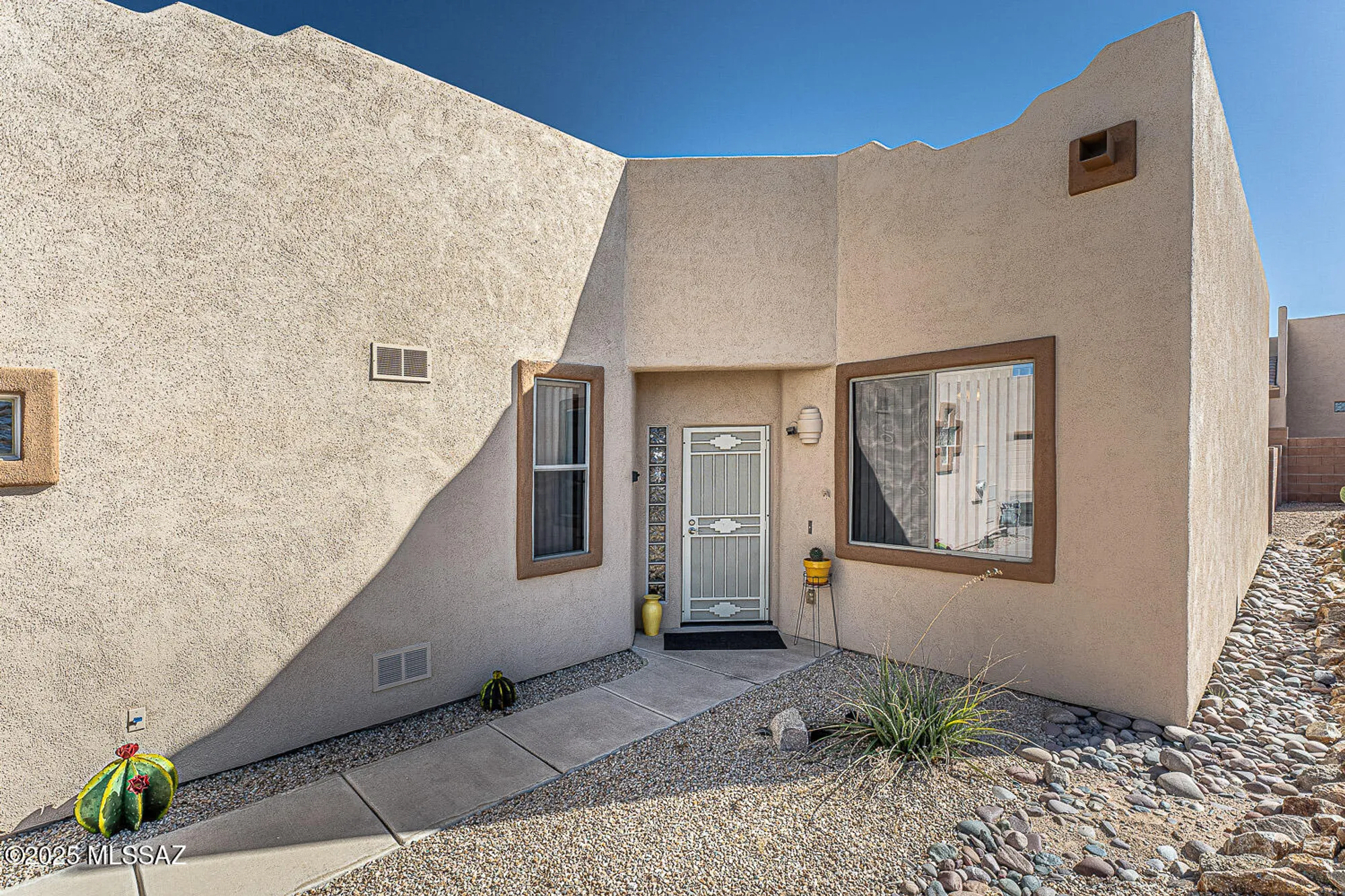 Property Slideshow image 2 of 37 | 449 w elkhorn ct, Green Valley, AZ, 85614