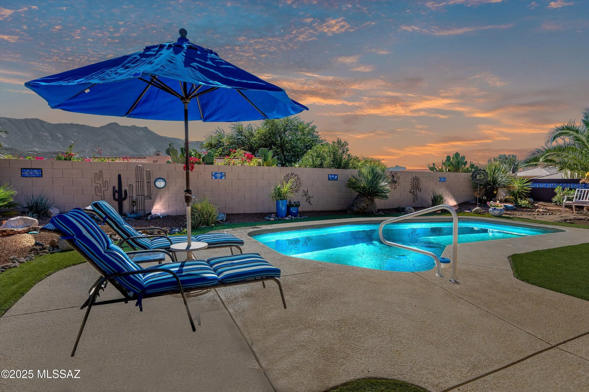 Property Slideshow image 10 of 47 | 65621 e desert trail dr, Tucson, AZ, 85739