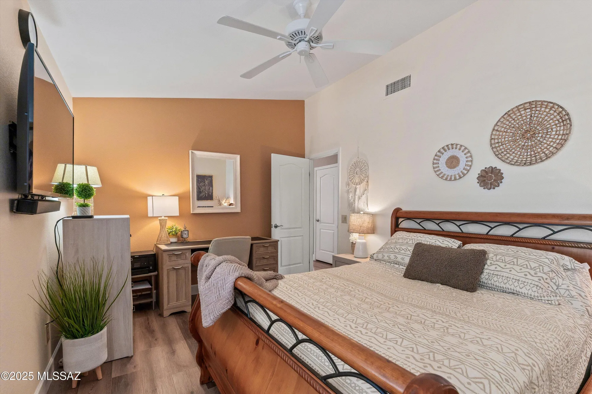 Property Slideshow image 31 of 47 | 65621 e desert trail dr, Tucson, AZ, 85739