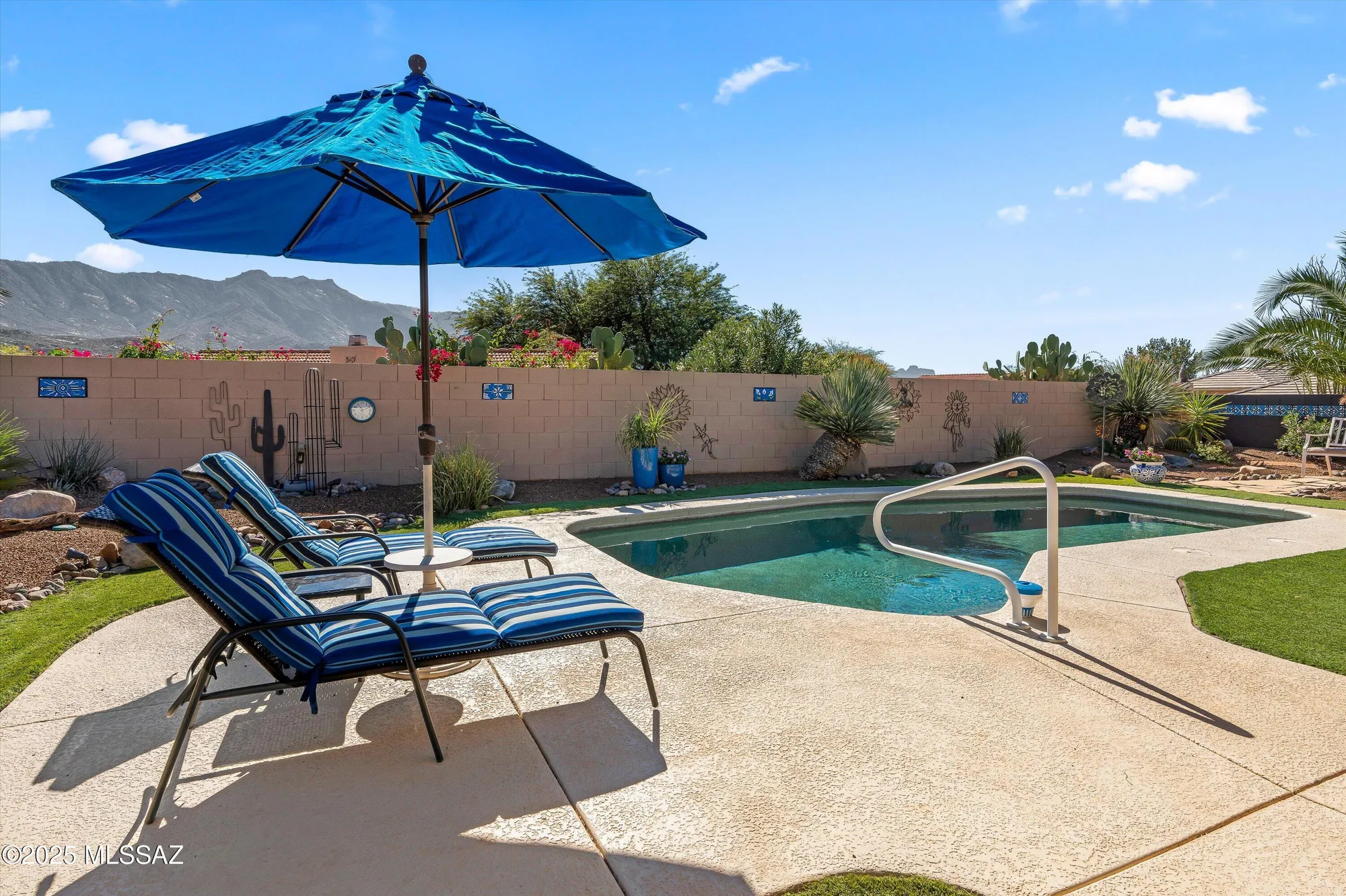 Property Slideshow image 1 of 47 | 65621 e desert trail dr, Tucson, AZ, 85739