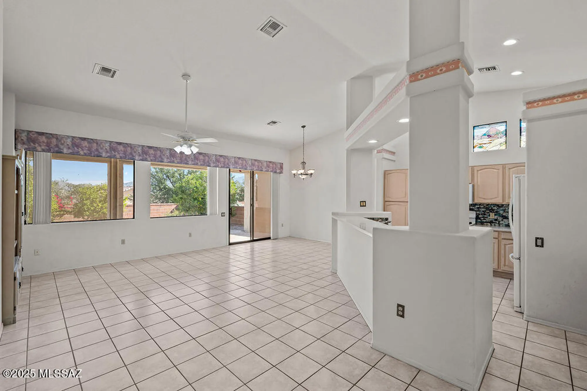 Property Slideshow image 8 of 45 | 280 n crescent bell dr, Green Valley, AZ, 85614