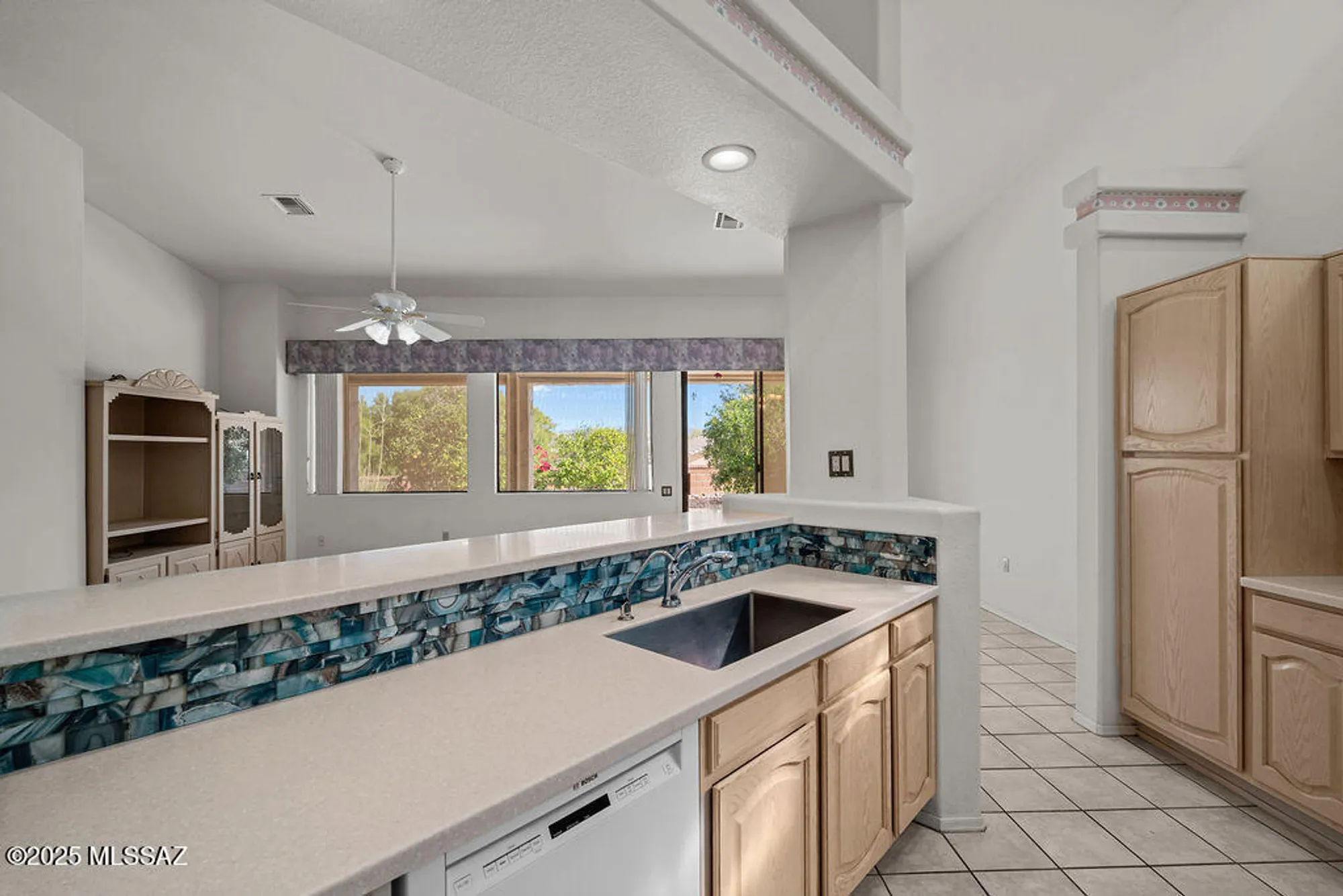 Property Slideshow image 12 of 45 | 280 n crescent bell dr, Green Valley, AZ, 85614