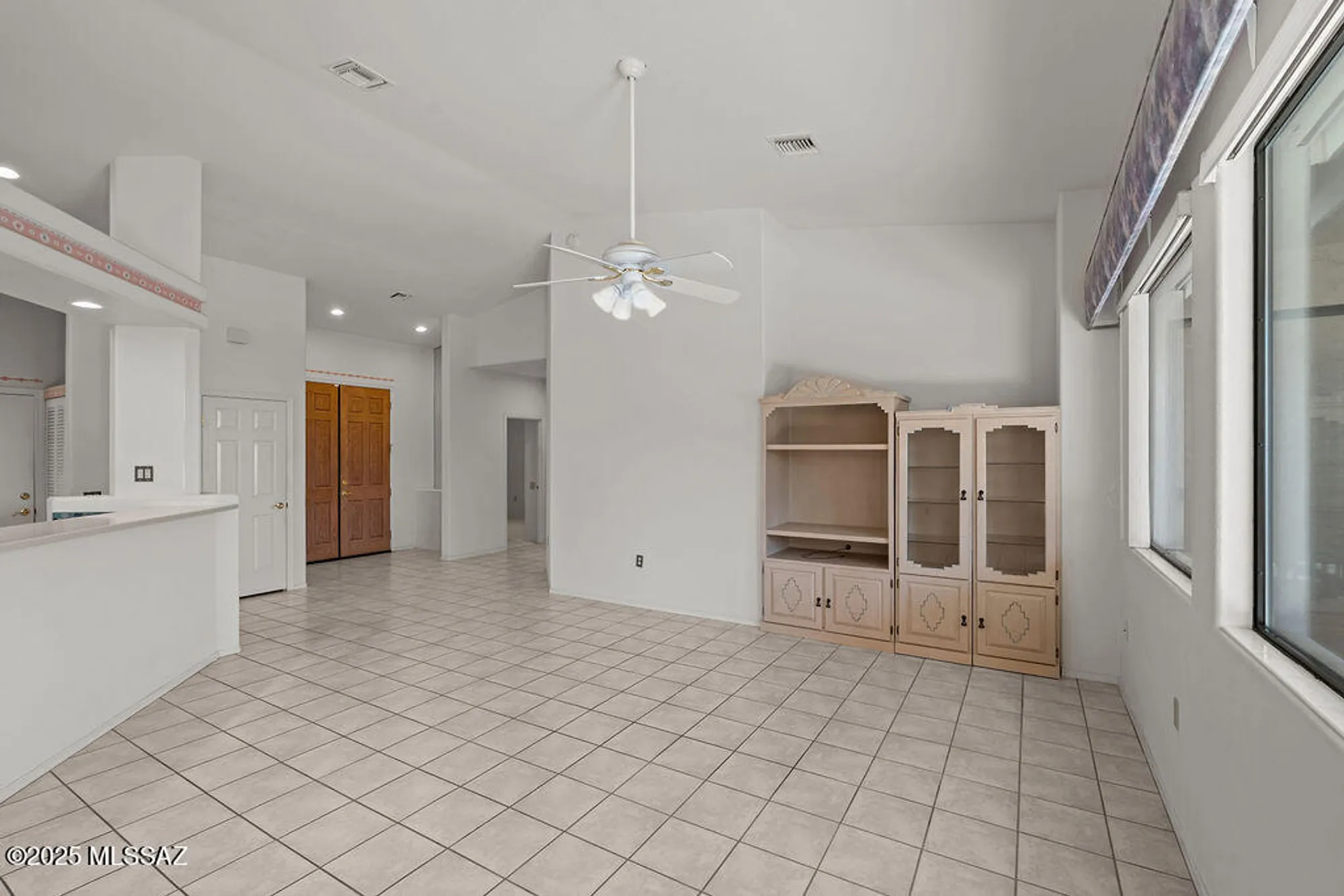 Property Slideshow image 20 of 45 | 280 n crescent bell dr, Green Valley, AZ, 85614