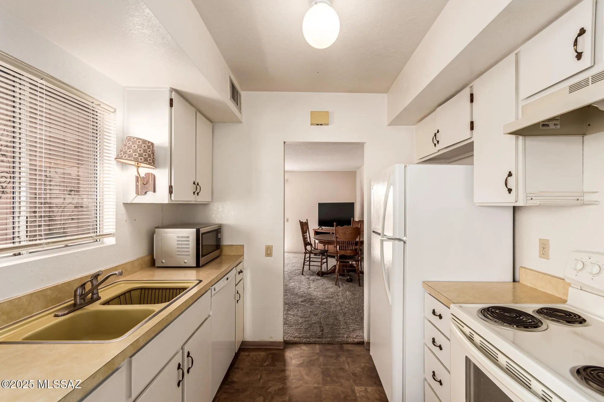 Property Slideshow image 9 of 22 | 348 n calle de las profetas, Green Valley, AZ, 85614