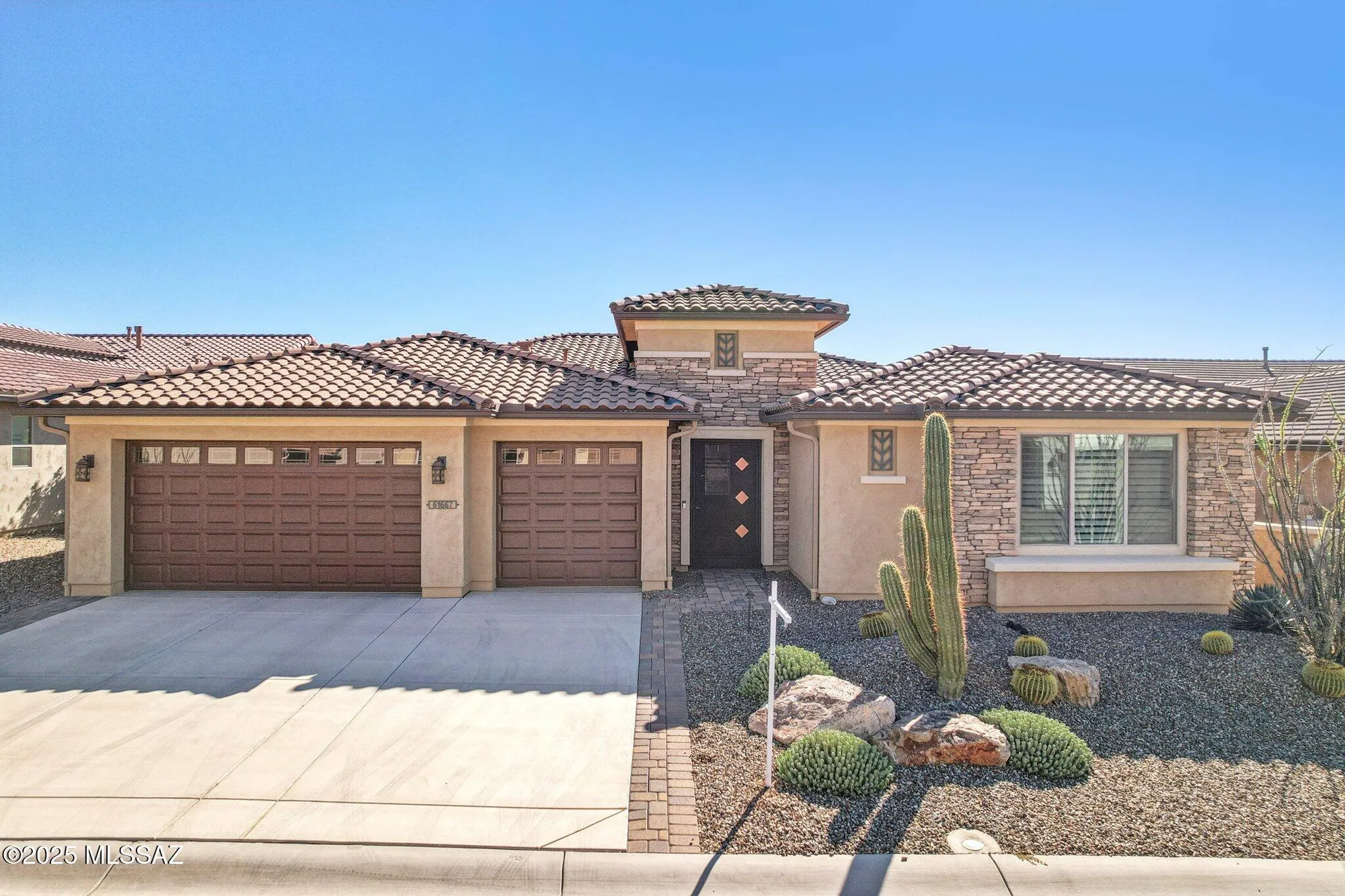 Property Slideshow image 1 of 50 | 61667 e happy jack trl, Oracle, AZ, 85623