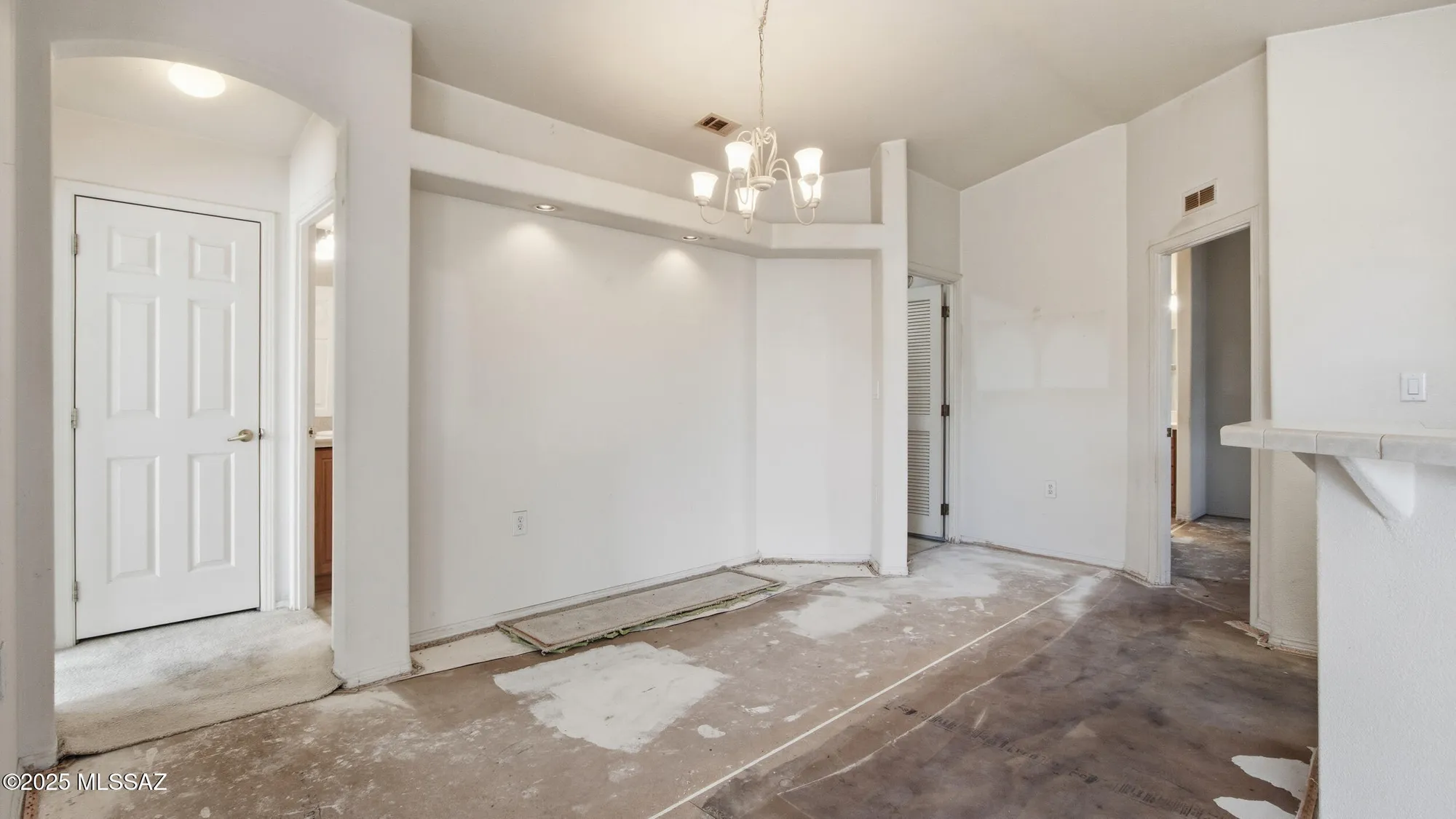 Property Slideshow image 7 of 27 | 1136 w calle querida, Sahuarita, AZ, 85629