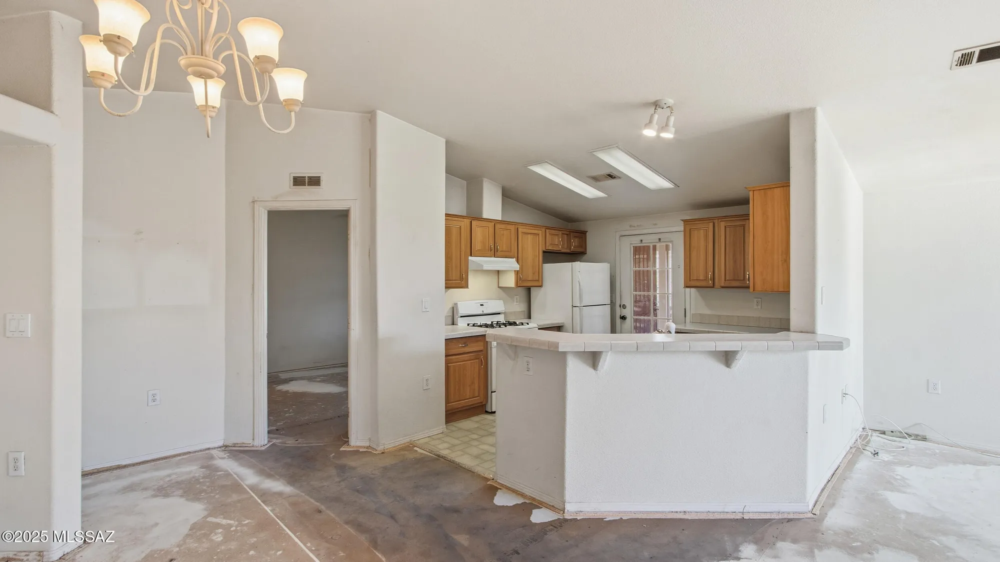 Property Slideshow image 14 of 27 | 1136 w calle querida, Sahuarita, AZ, 85629