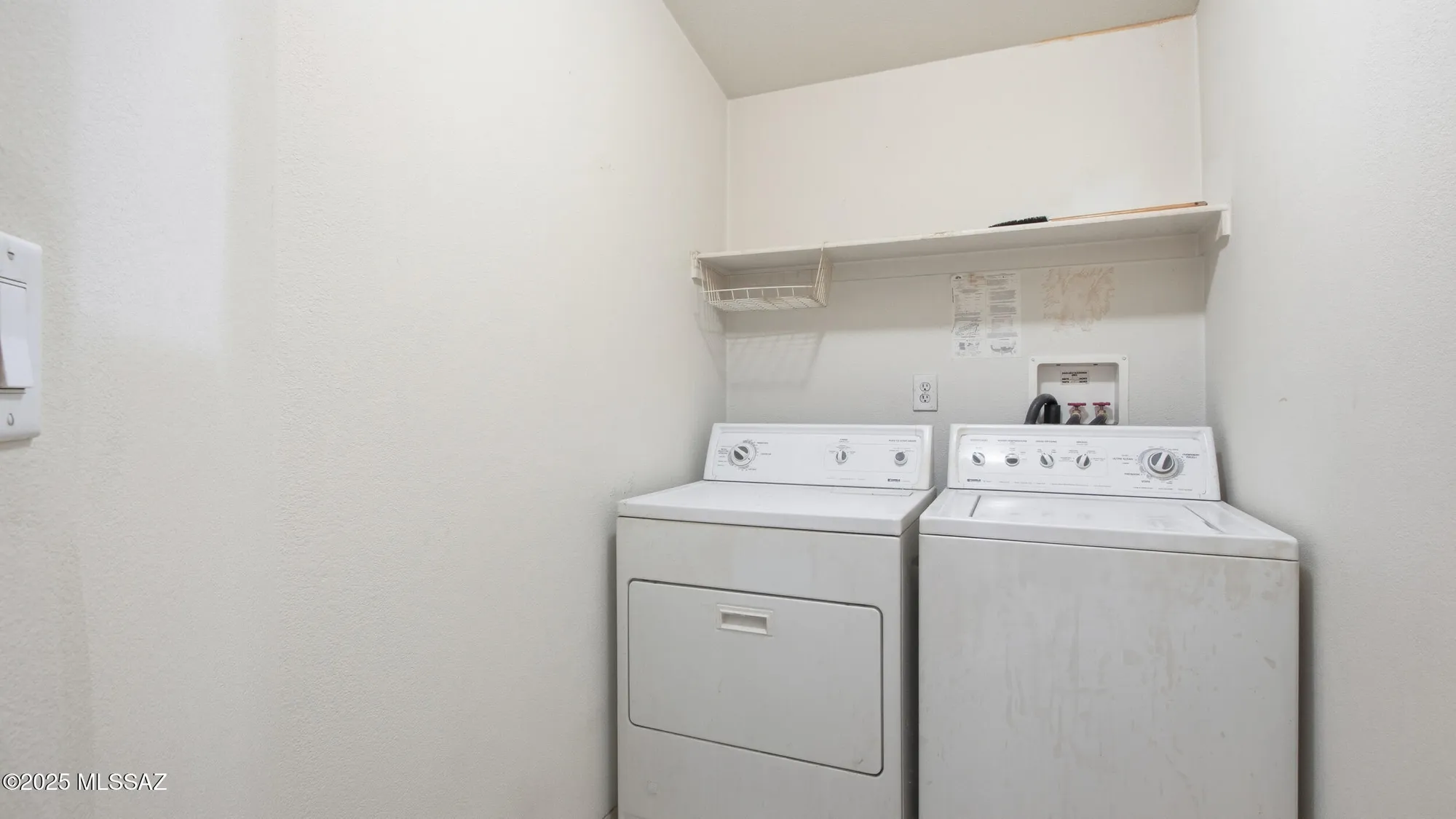 Property Slideshow image 9 of 27 | 1136 w calle querida, Sahuarita, AZ, 85629