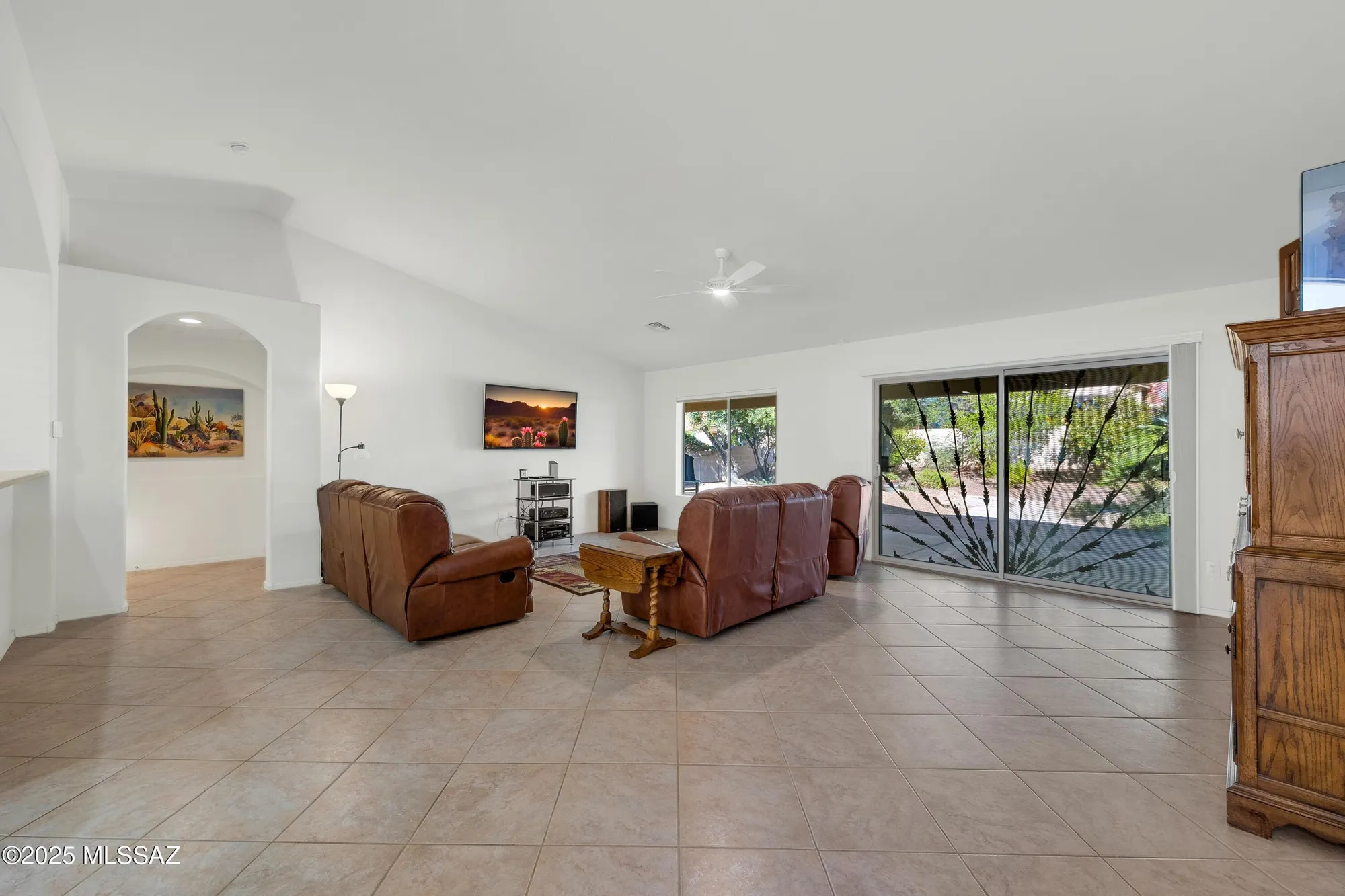 Property Slideshow image 9 of 49 | 61778 e redwood dr, Tucson, AZ, 85739