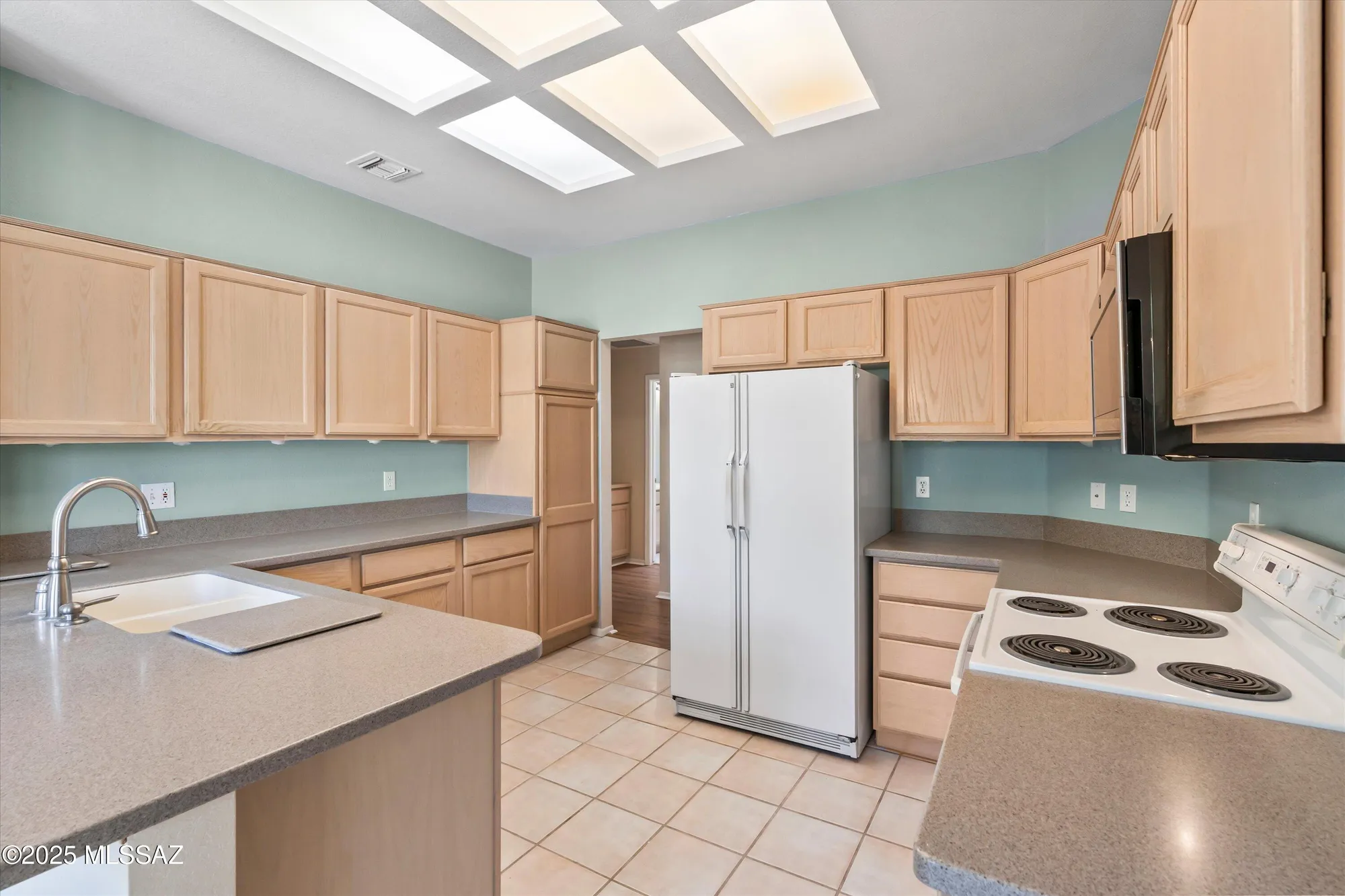 Property Slideshow image 10 of 41 | 2315 e chrysanthemum st, Oro Valley, AZ, 85755