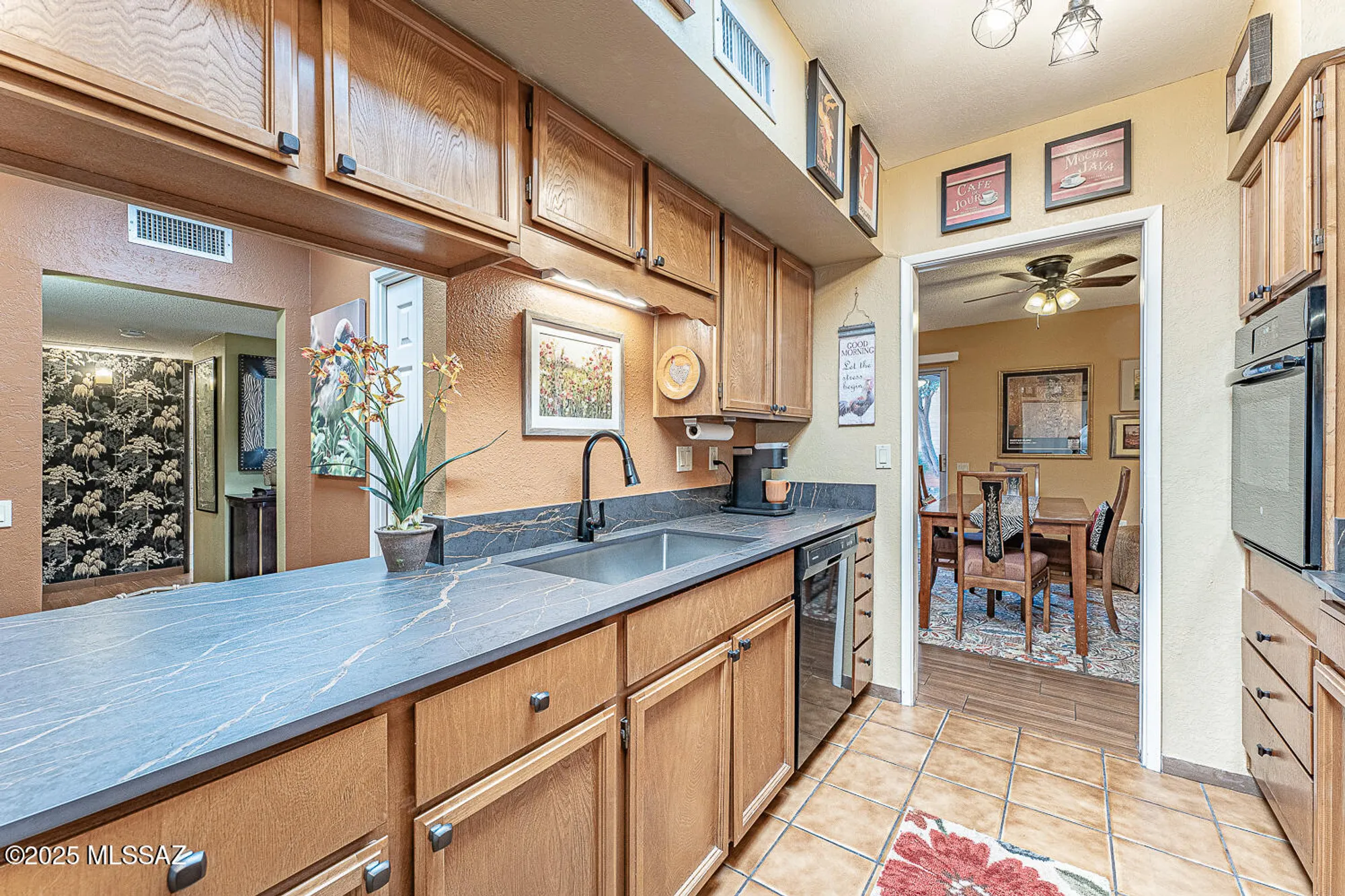 Property Slideshow image 15 of 38 | 1381 w calle mendoza, Green Valley, AZ, 85622