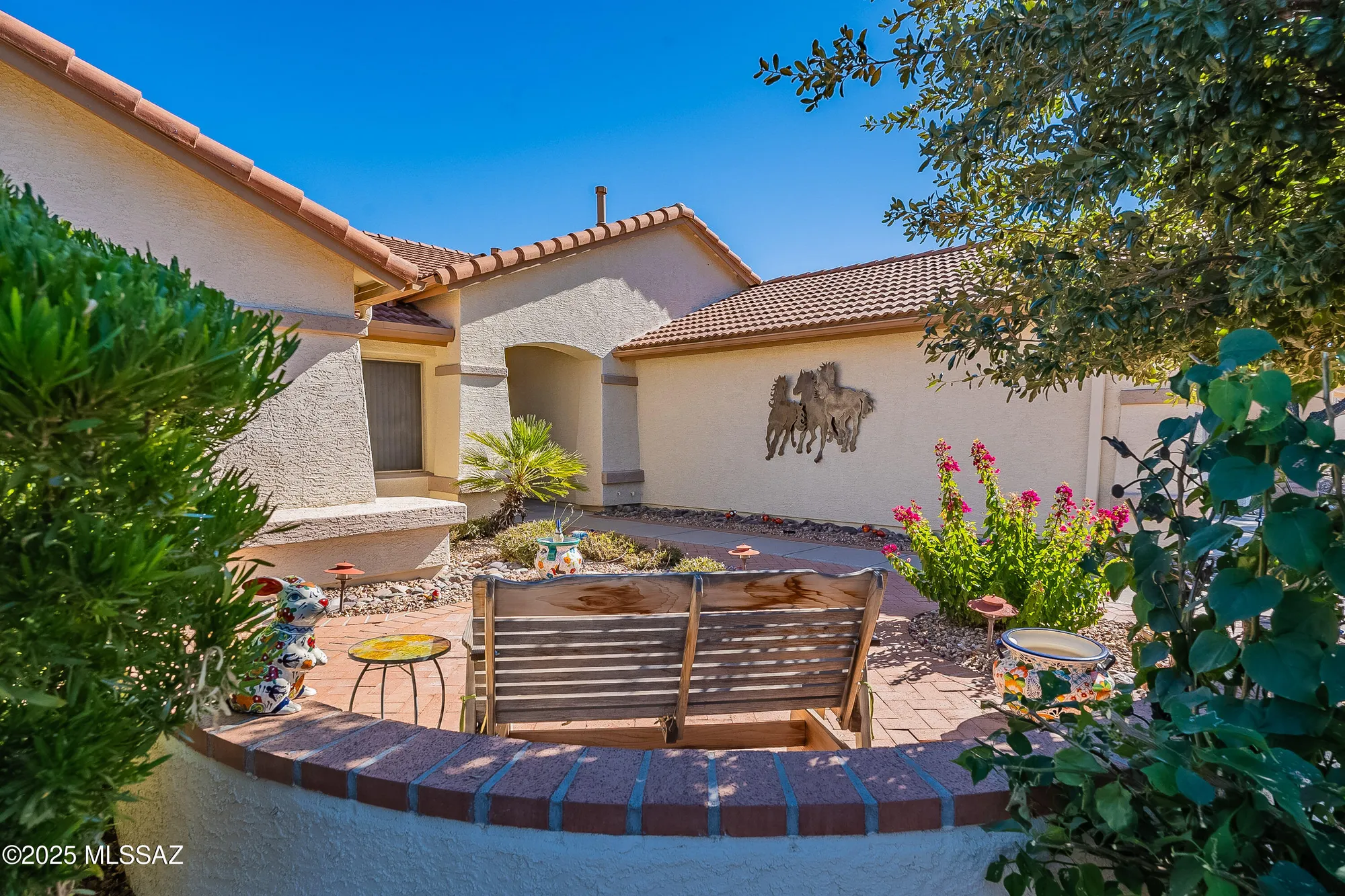 Property Slideshow image 3 of 30 | 1328 n mahogany gulch ln, Green Valley, AZ, 85614