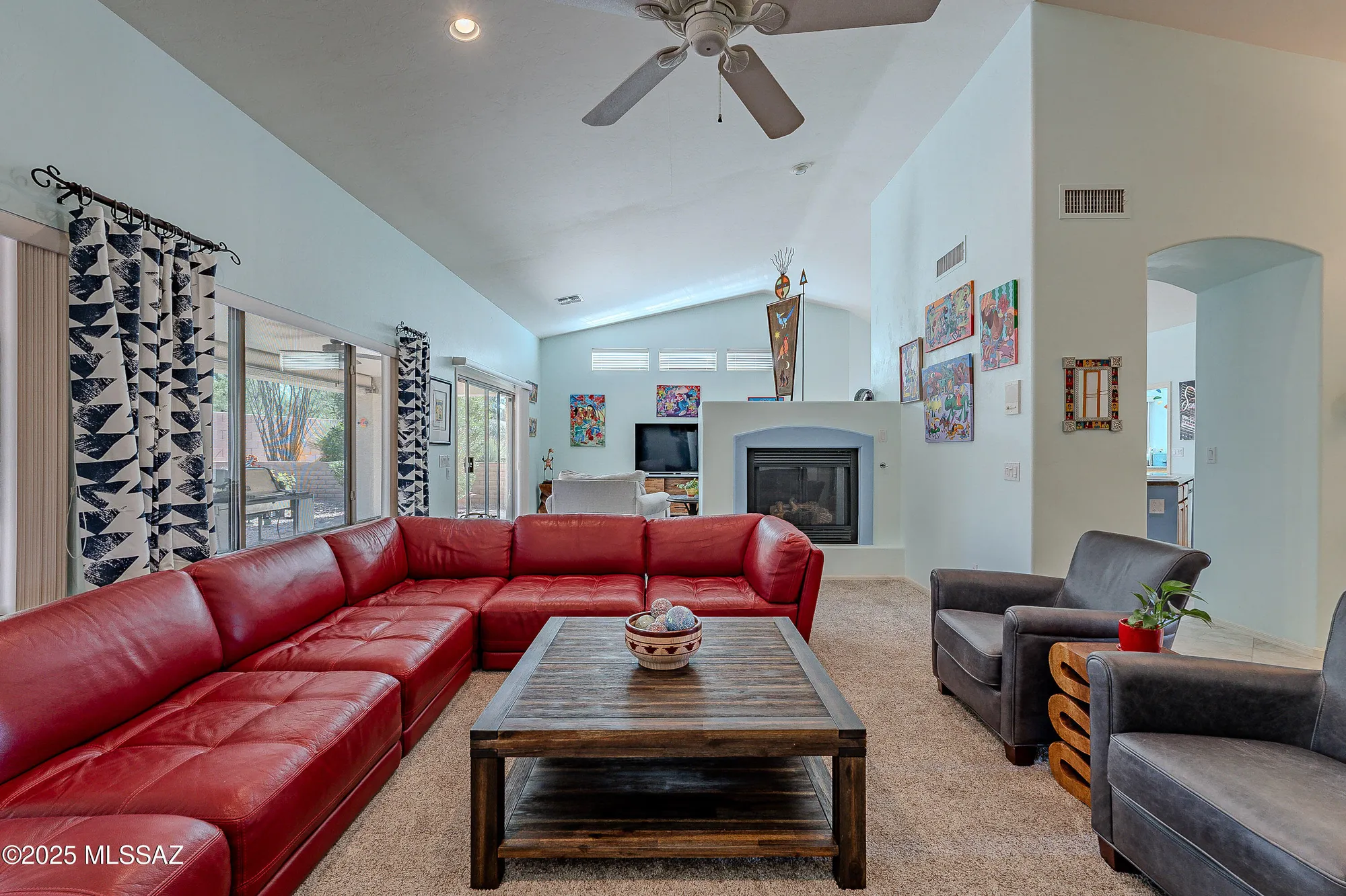 Property Slideshow image 5 of 30 | 1328 n mahogany gulch ln, Green Valley, AZ, 85614