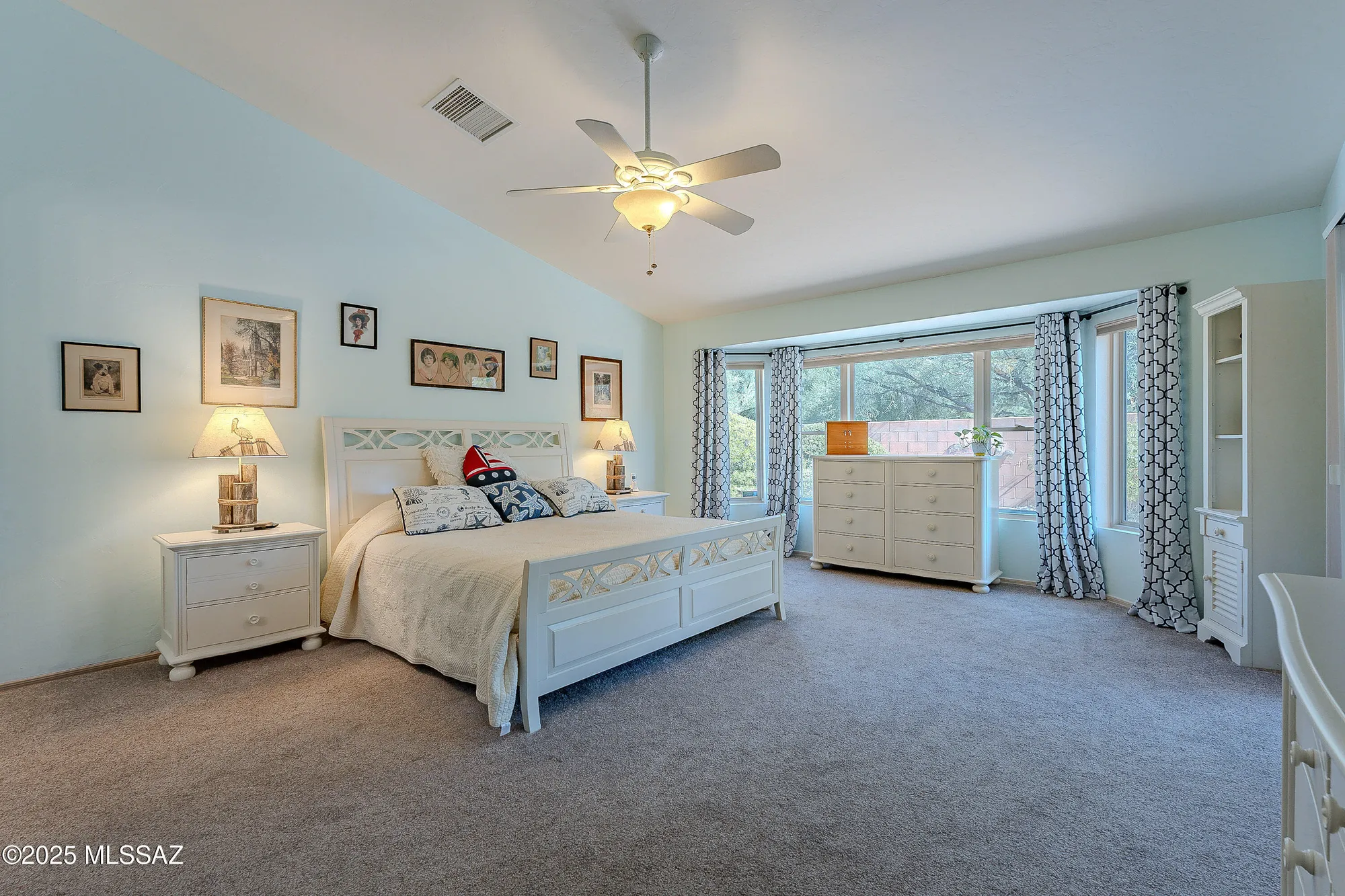 Property Slideshow image 16 of 30 | 1328 n mahogany gulch ln, Green Valley, AZ, 85614