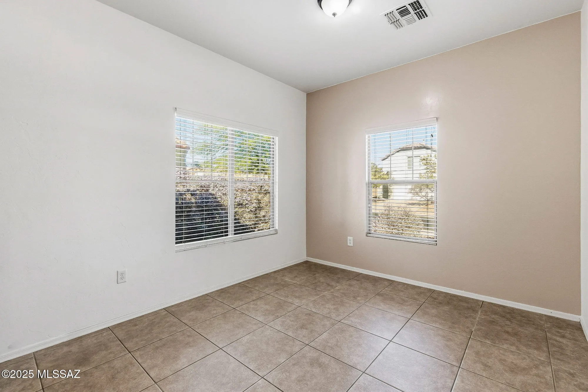 Property Slideshow image 8 of 35 | 539 w calle sombra linda, Sahuarita, AZ, 85629