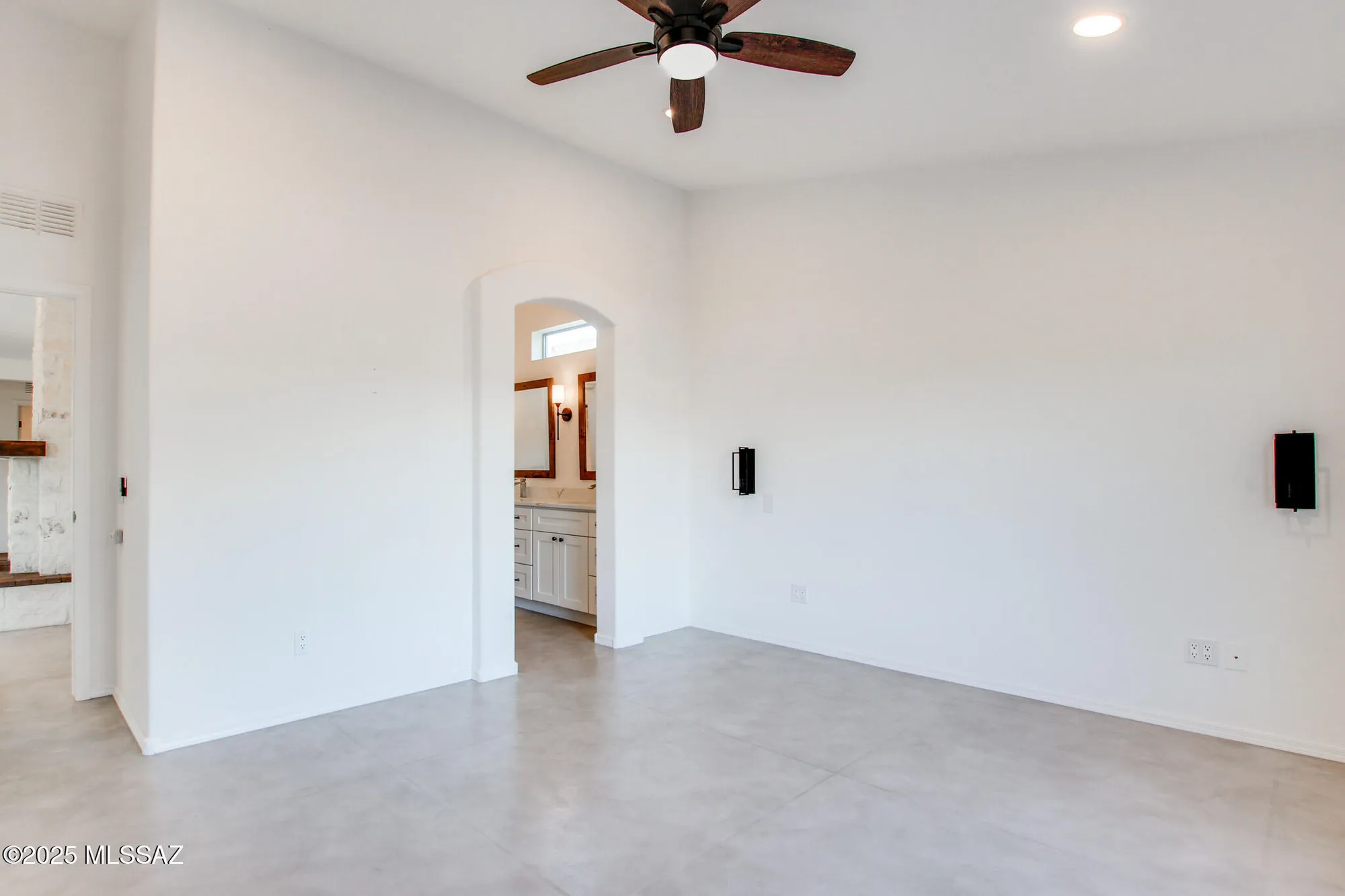 Property Slideshow image 24 of 43 | 37790 s desert bluff dr, Tucson, AZ, 85739