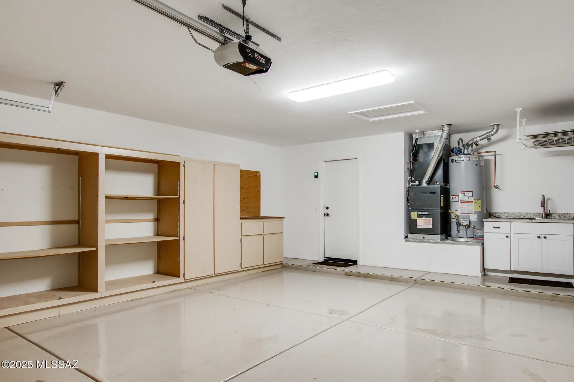 Property Slideshow image 26 of 43 | 37790 s desert bluff dr, Tucson, AZ, 85739