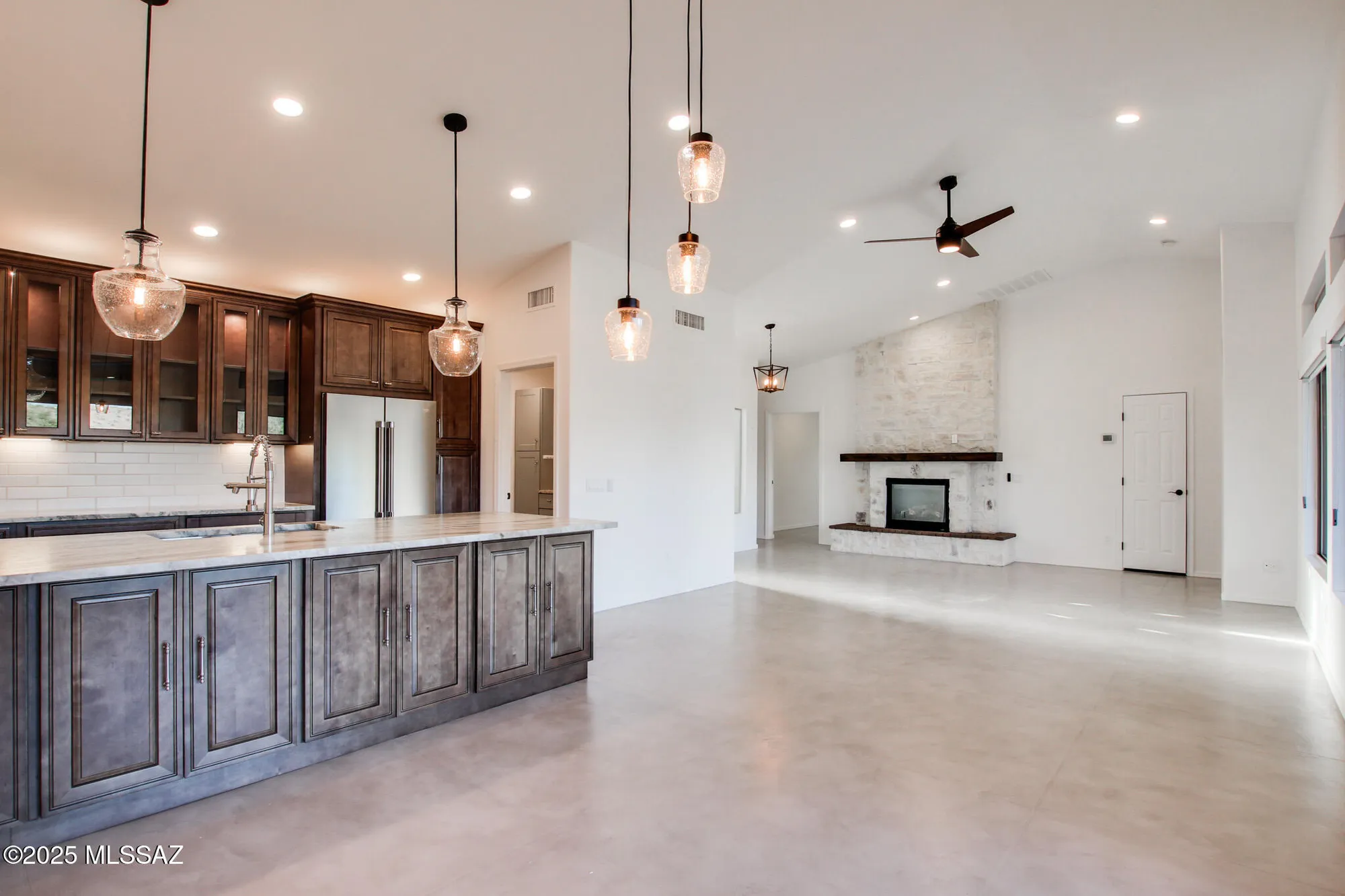 Property Slideshow image 4 of 43 | 37790 s desert bluff dr, Tucson, AZ, 85739