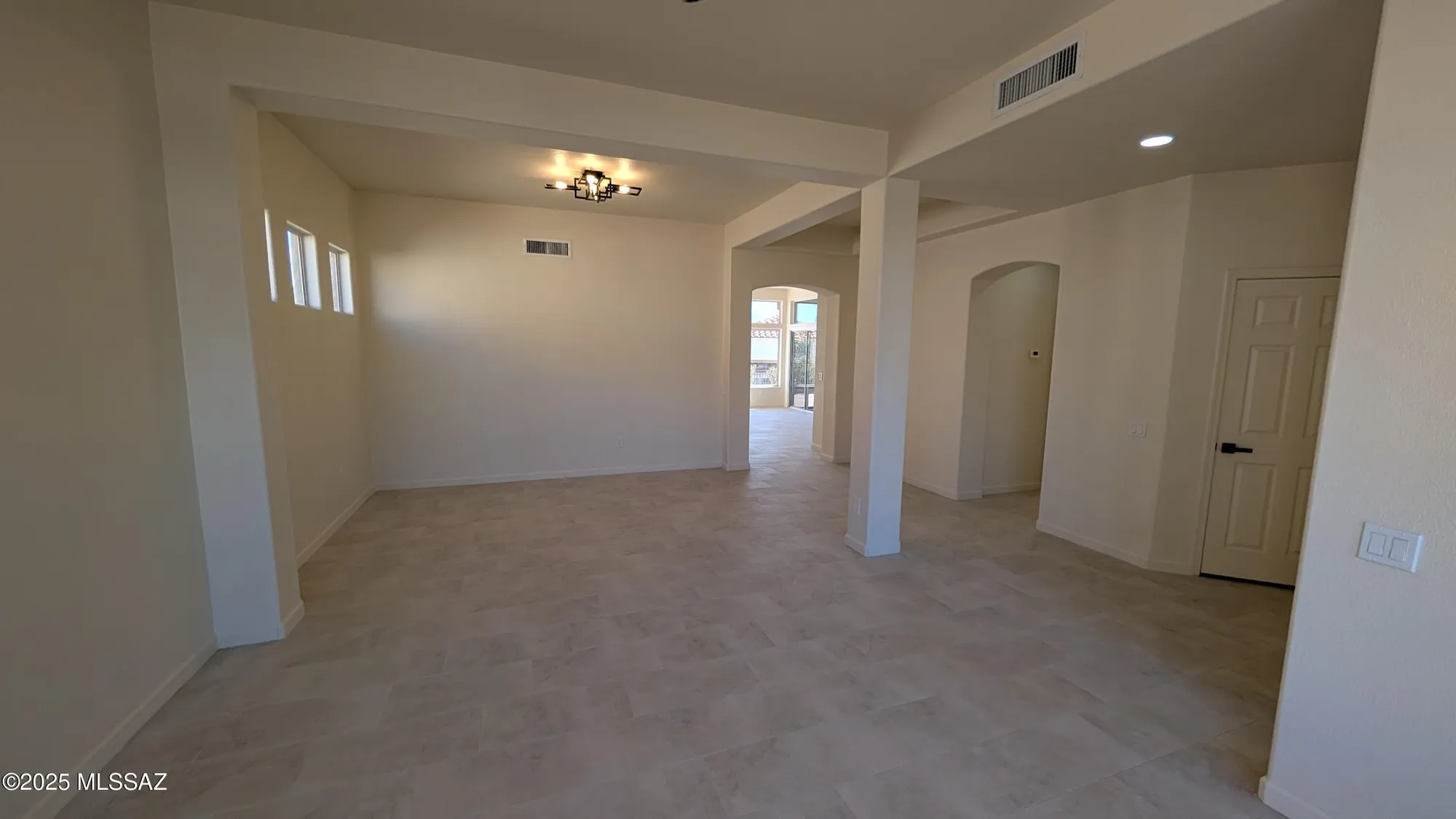 Property Slideshow image 8 of 16 | 13990 n cirrus hill dr, Oro Valley, AZ, 85755