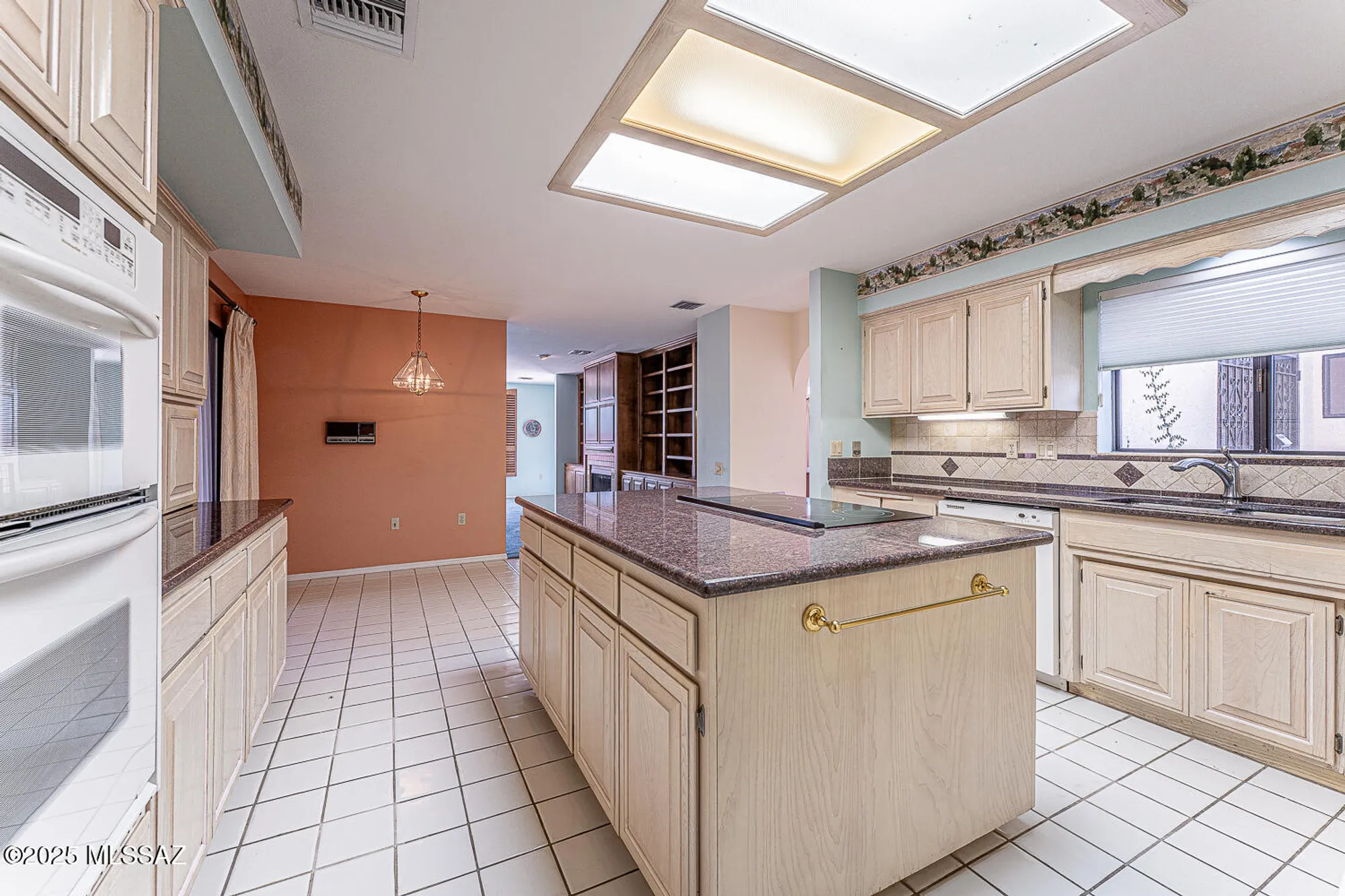 Property Slideshow image 10 of 51 | 681 w placita de la cotonia, Green Valley, AZ, 85622