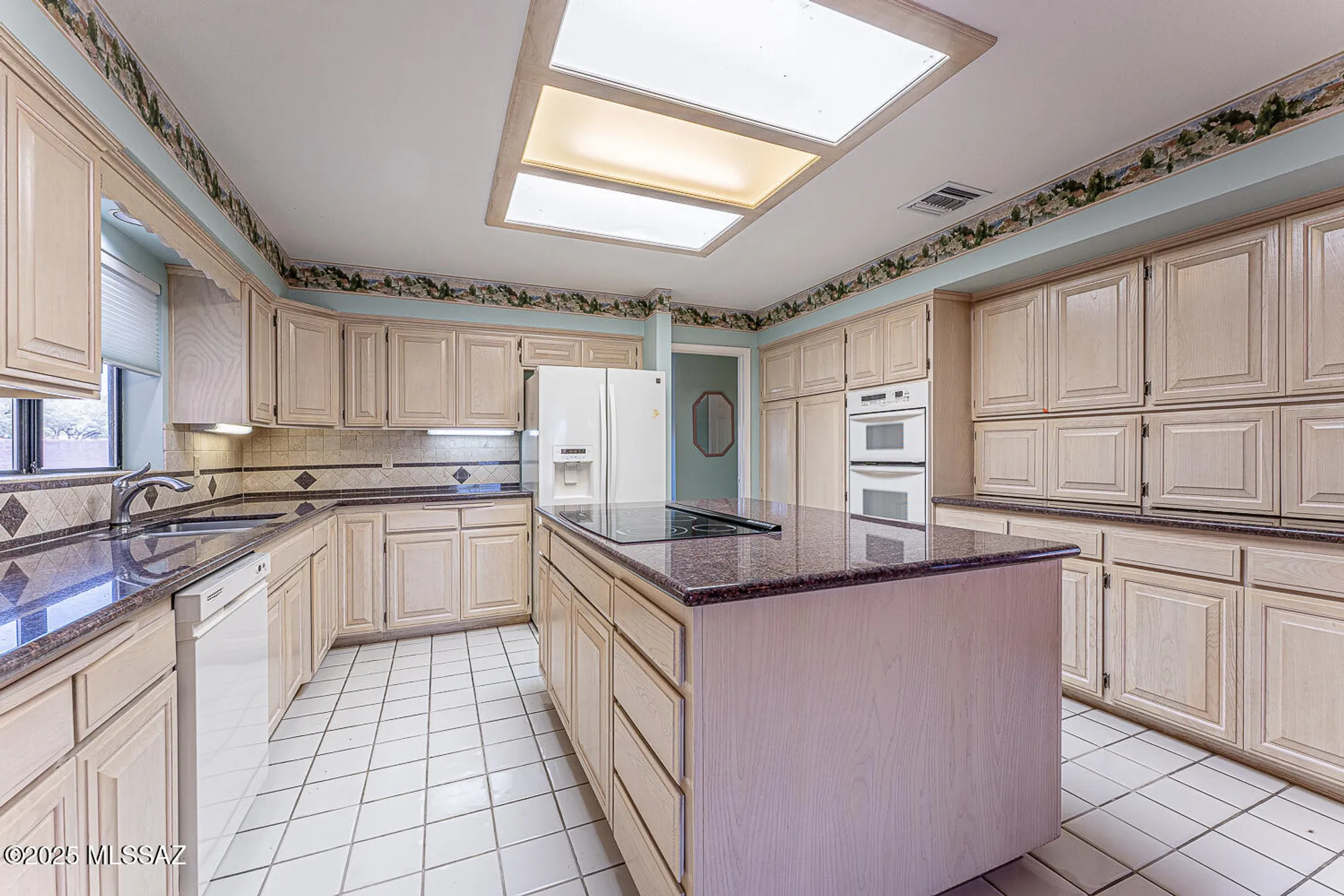 Property Slideshow image 15 of 51 | 681 w placita de la cotonia, Green Valley, AZ, 85622
