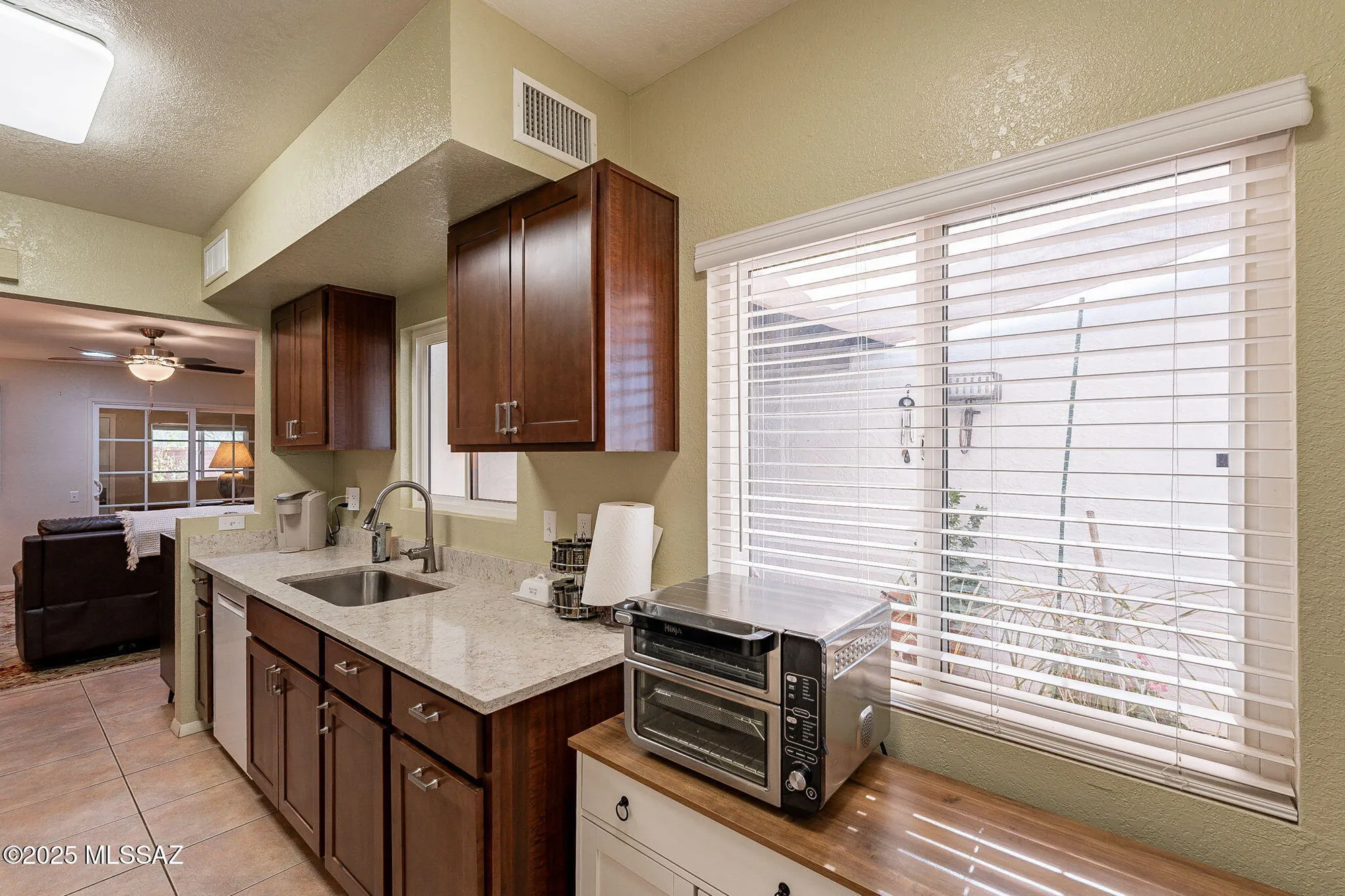 Property Slideshow image 18 of 42 | 366 n calle del chancero, Green Valley, AZ, 85614