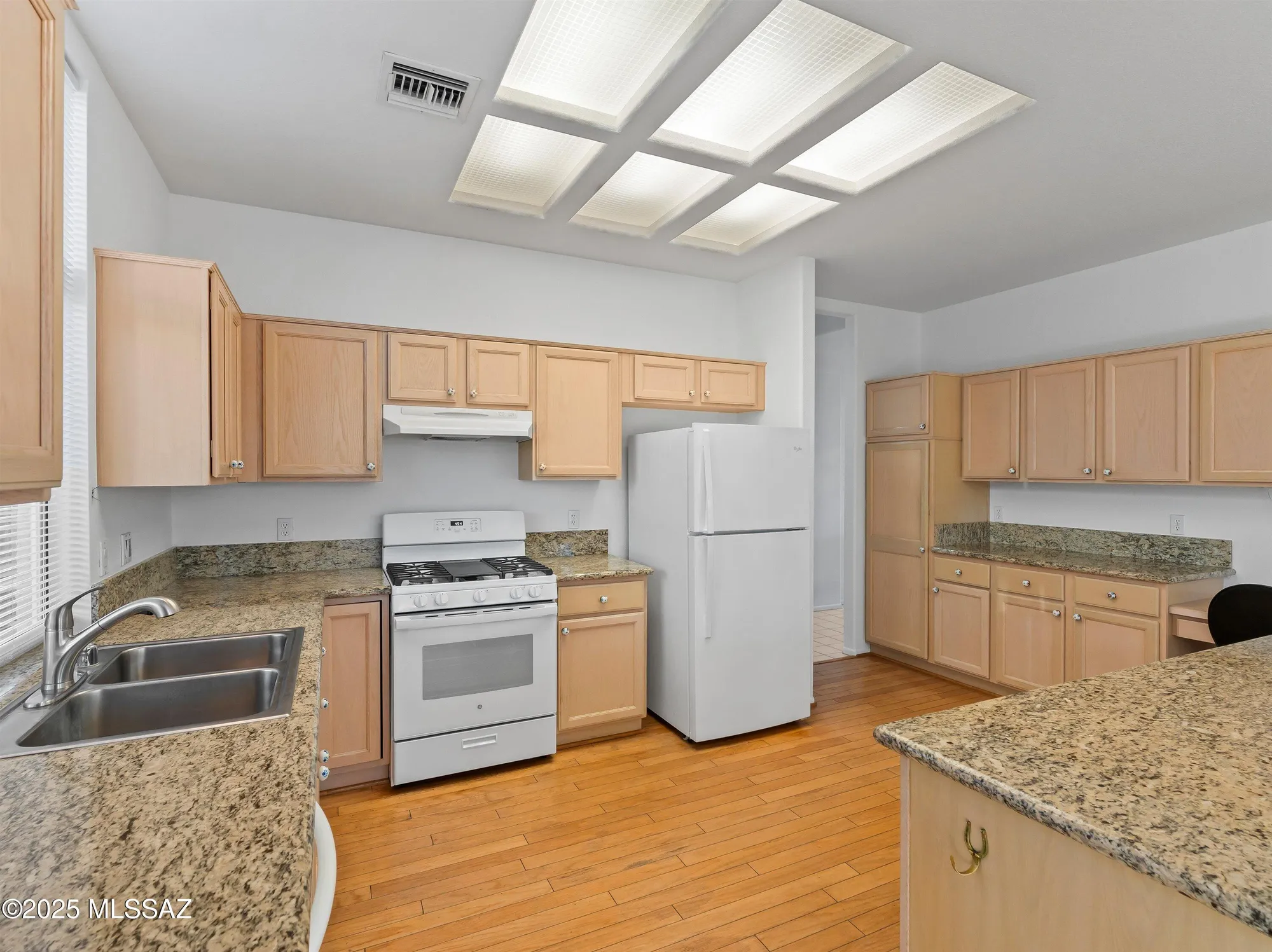 Property Slideshow image 18 of 45 | 14175 n alyssum way, Oro Valley, AZ, 85755