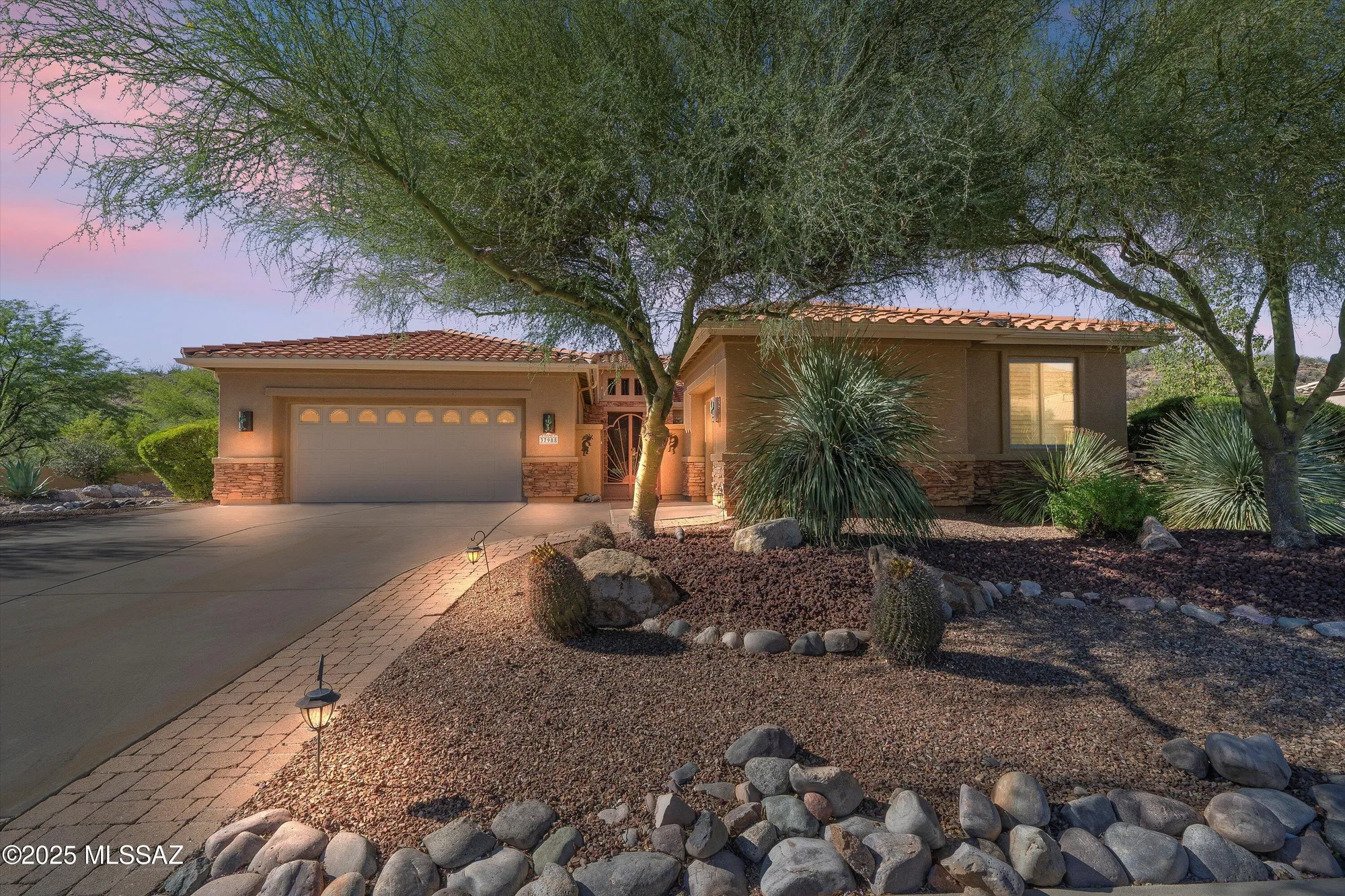 Property Slideshow image 1 of 42 | 37988 s arroyo way, Tucson, AZ, 85739